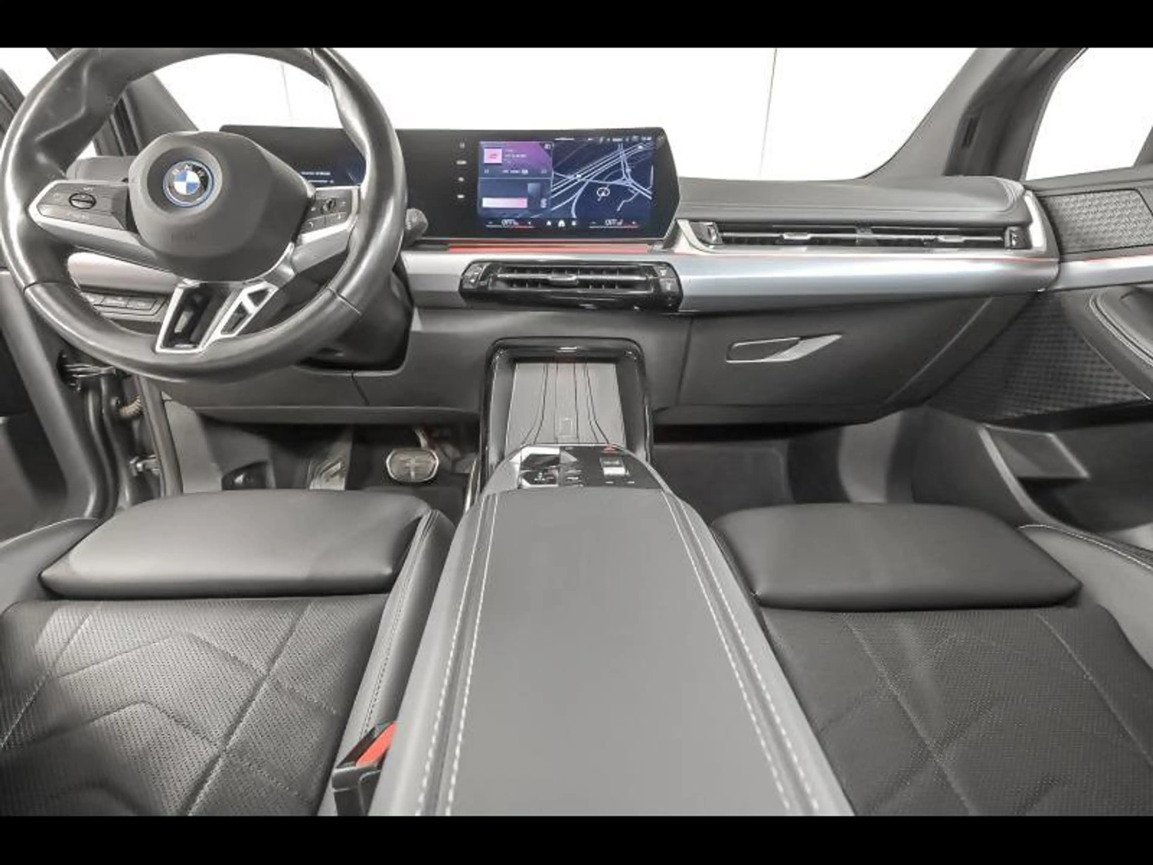 BMW 225 xDrive Active Tourer — photo 7