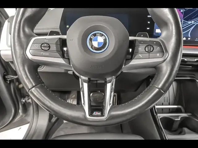 BMW 2 Series view 9