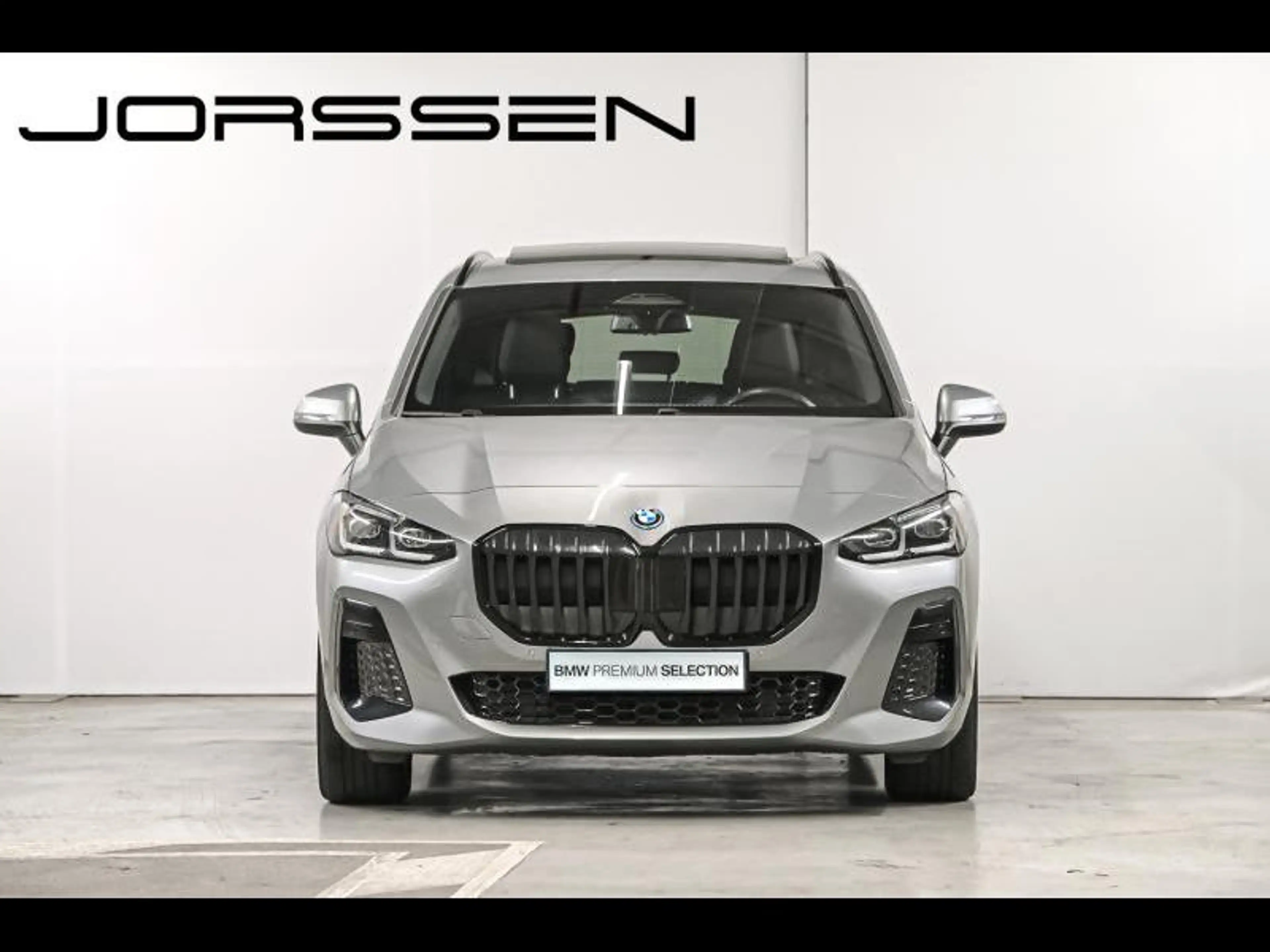 BMW 225 xDrive Active Tourer — photo 2
