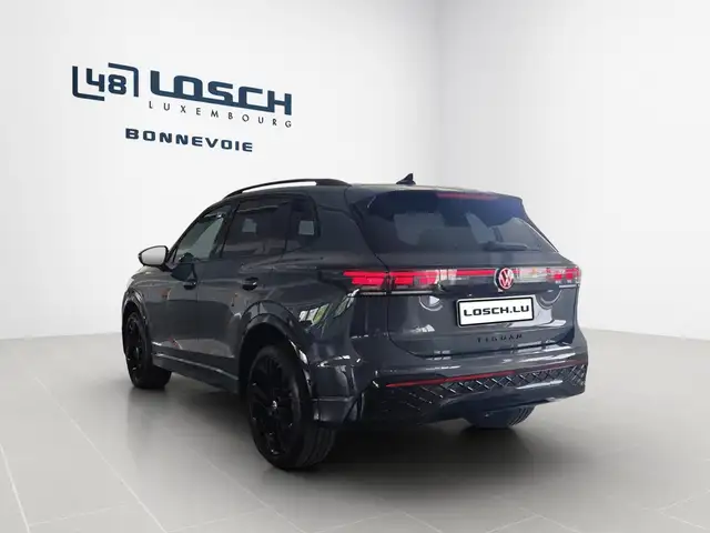 Volkswagen Tiguan view 6
