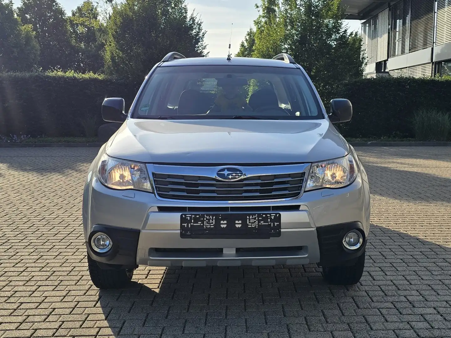 Subaru Forester 2.0X, Tüv & Zahnr. AHK Neu, 2. Hand,Original KM Silber - 2