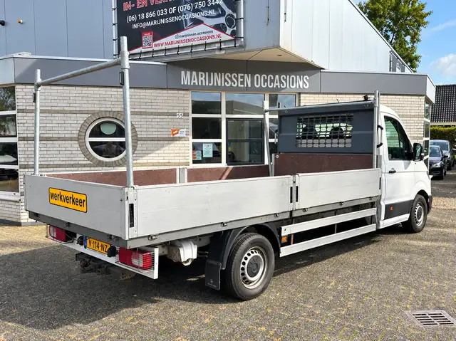 Volkswagen Crafter view 2