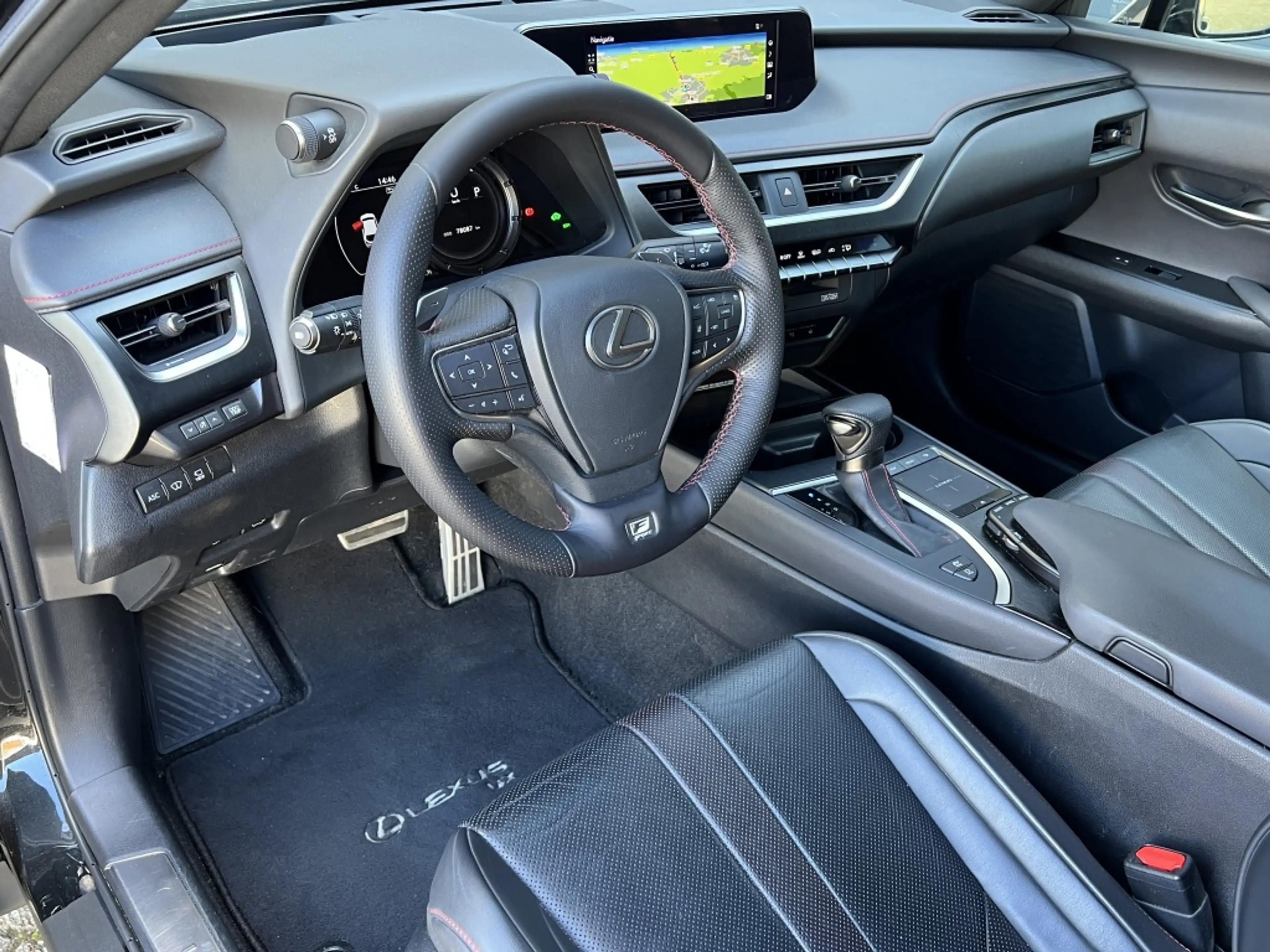 Lexus UX 250h F Sport Premium President Pack Automaat | NL auto — photo 11