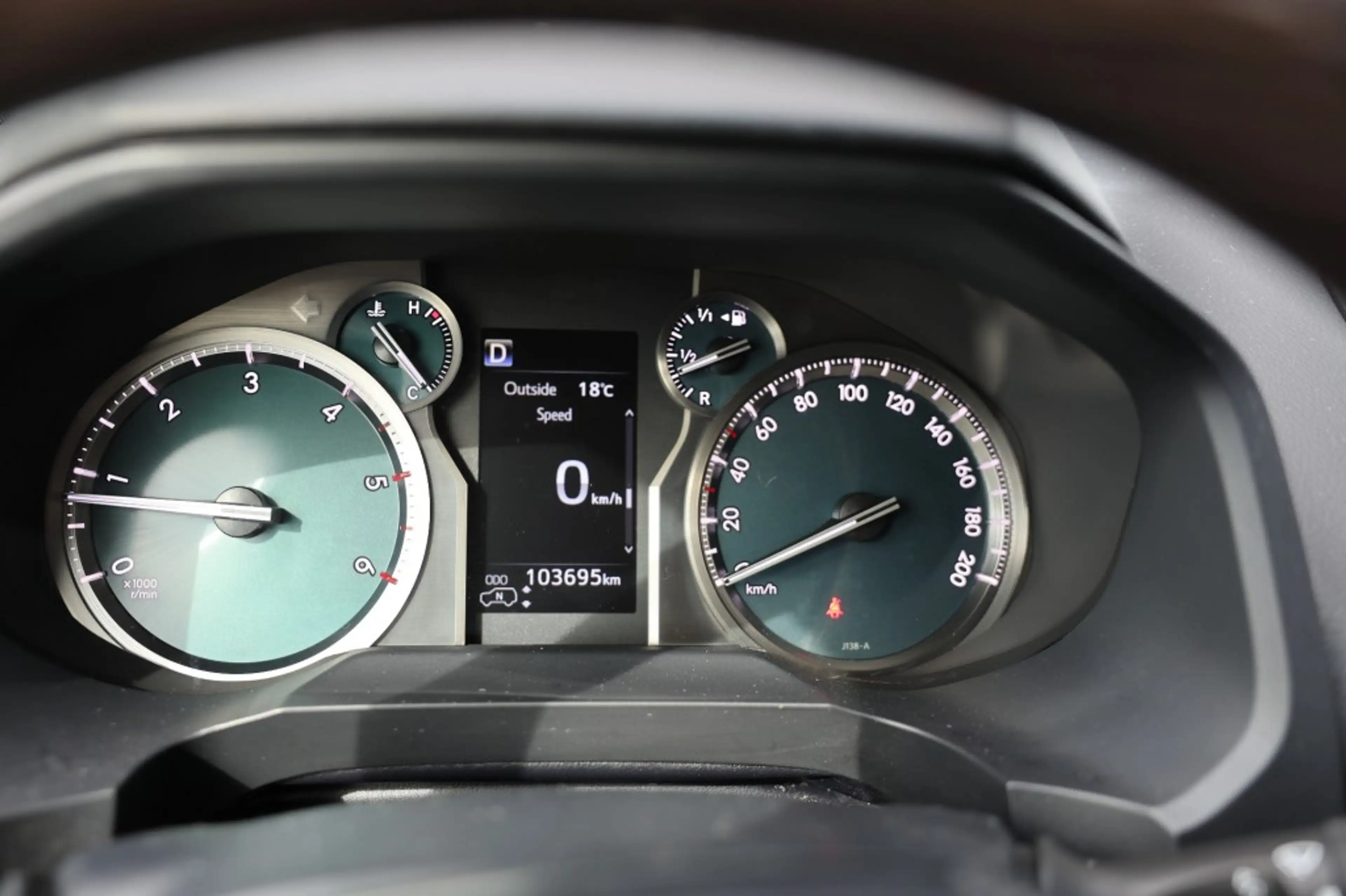 Toyota Land Cruiser 2.8 D-4D 5DRS EXECUTIVE A/T VAN — photo 11