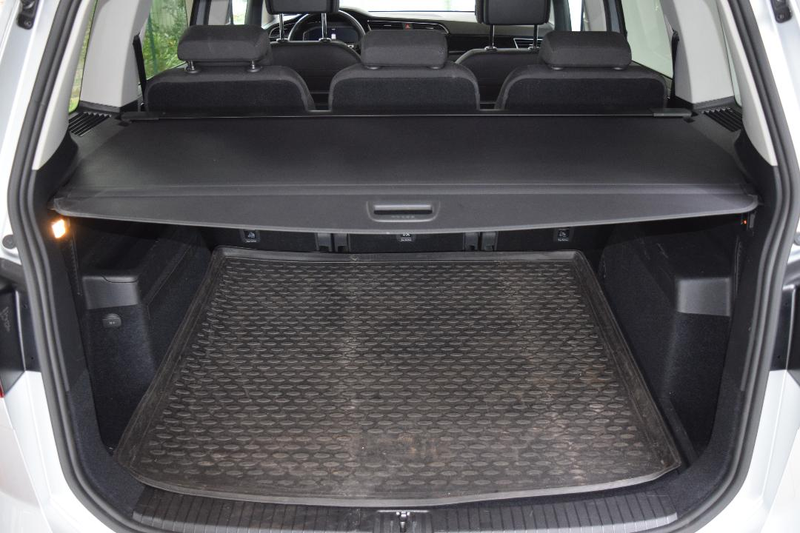 Volkswagen Touran Highline TSI DSG AHK Navi Kamera ACC — photo 9