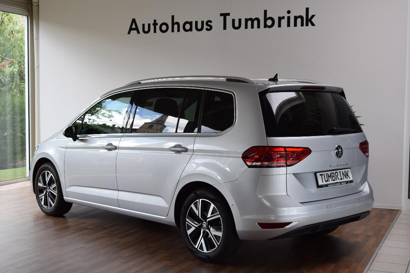 Volkswagen Touran Highline TSI DSG AHK Navi Kamera ACC — photo 5