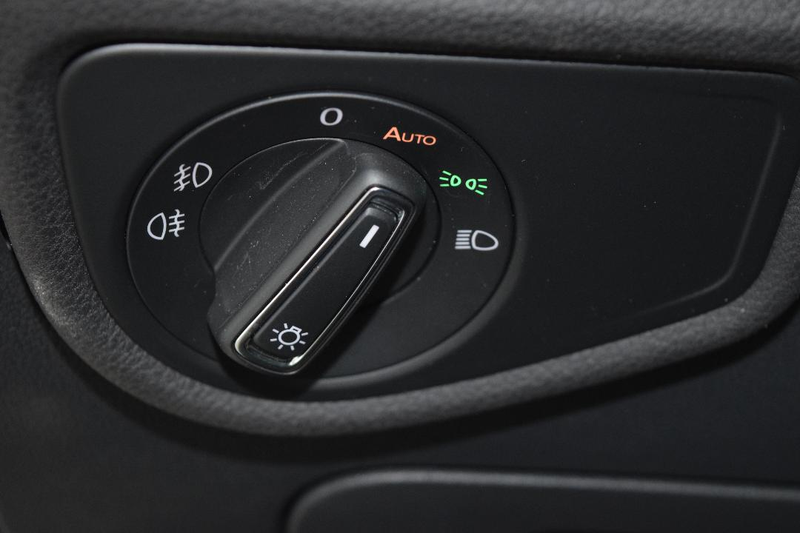 Volkswagen Touran Highline TSI DSG AHK Navi Kamera ACC — photo 20