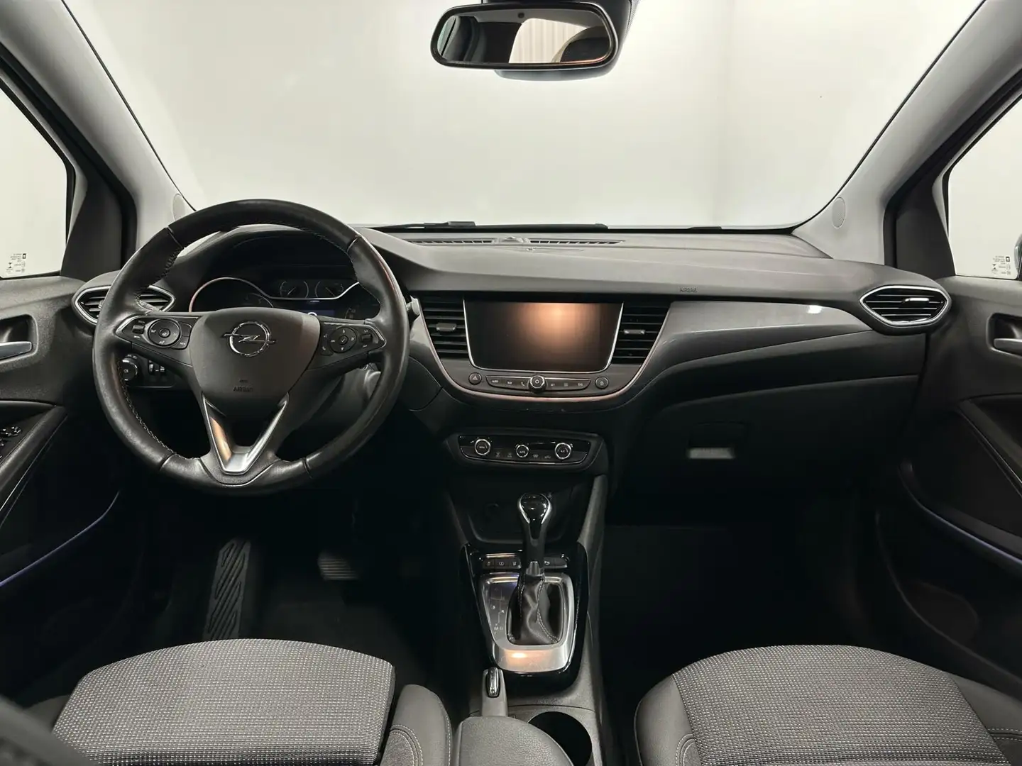 Opel Crossland 1.2 Turbo Elegance NAVI CAMERA AUTOMAAT Grijs - 2