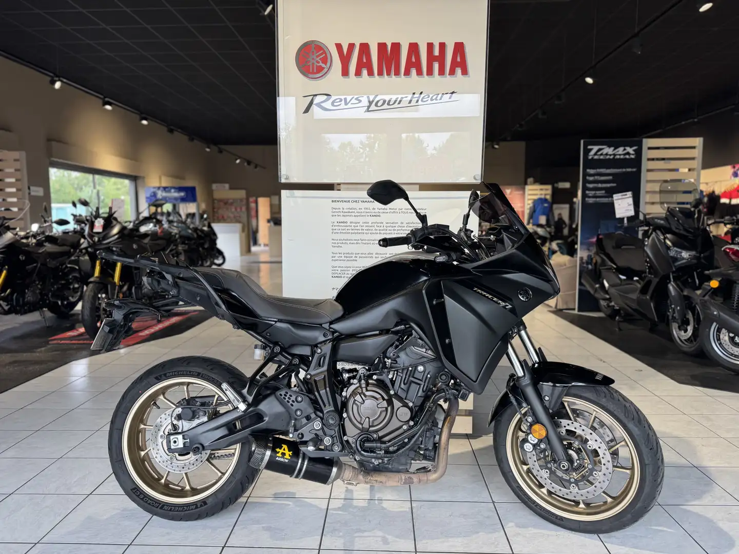 Yamaha Tracer 7 Schwarz - 1