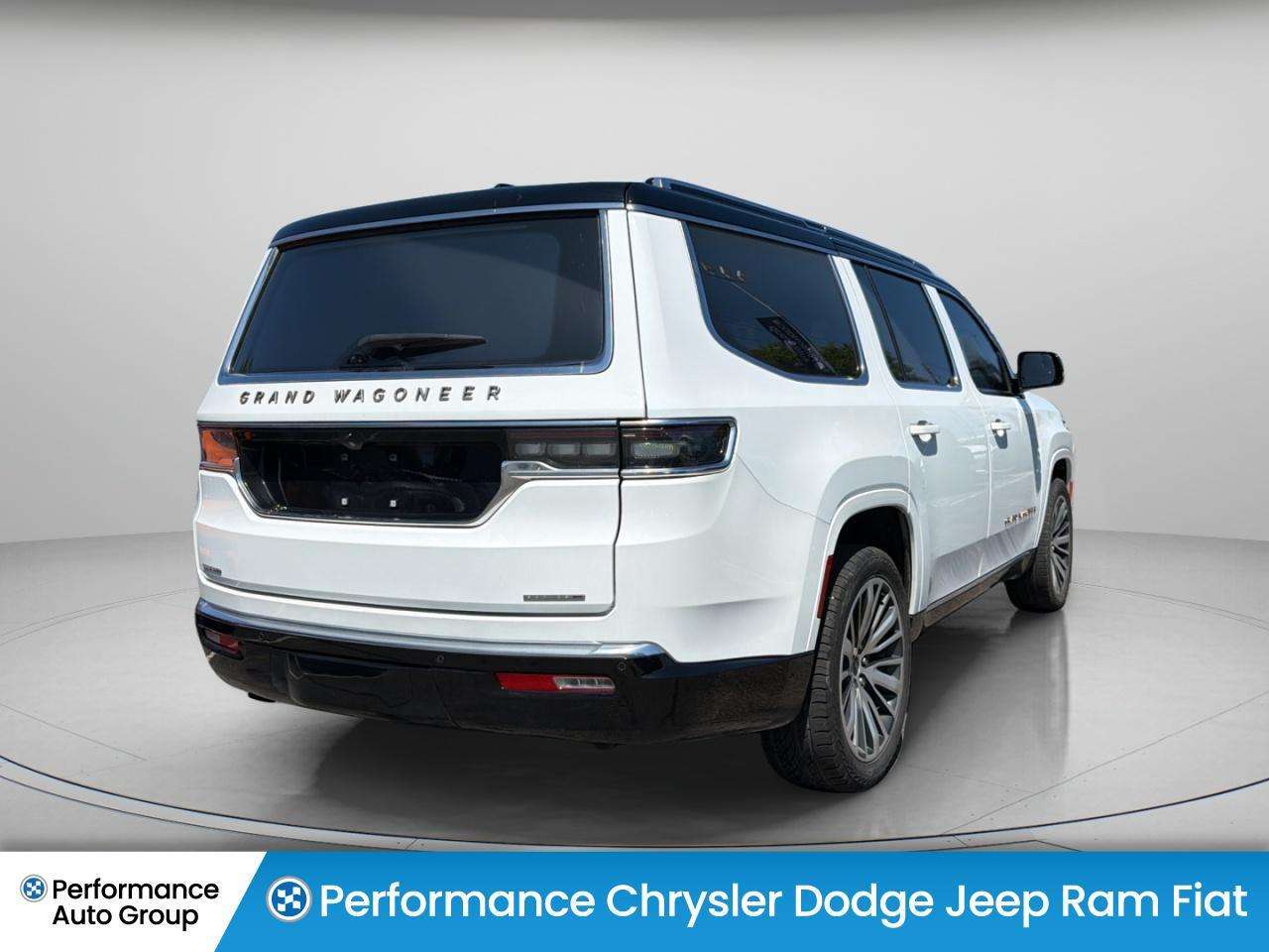 2023 Jeep Grand Wagoneer