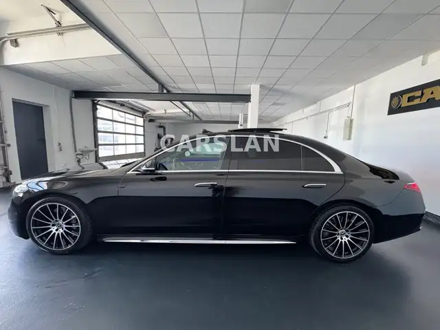 Mercedes-Benz S-Class view 9