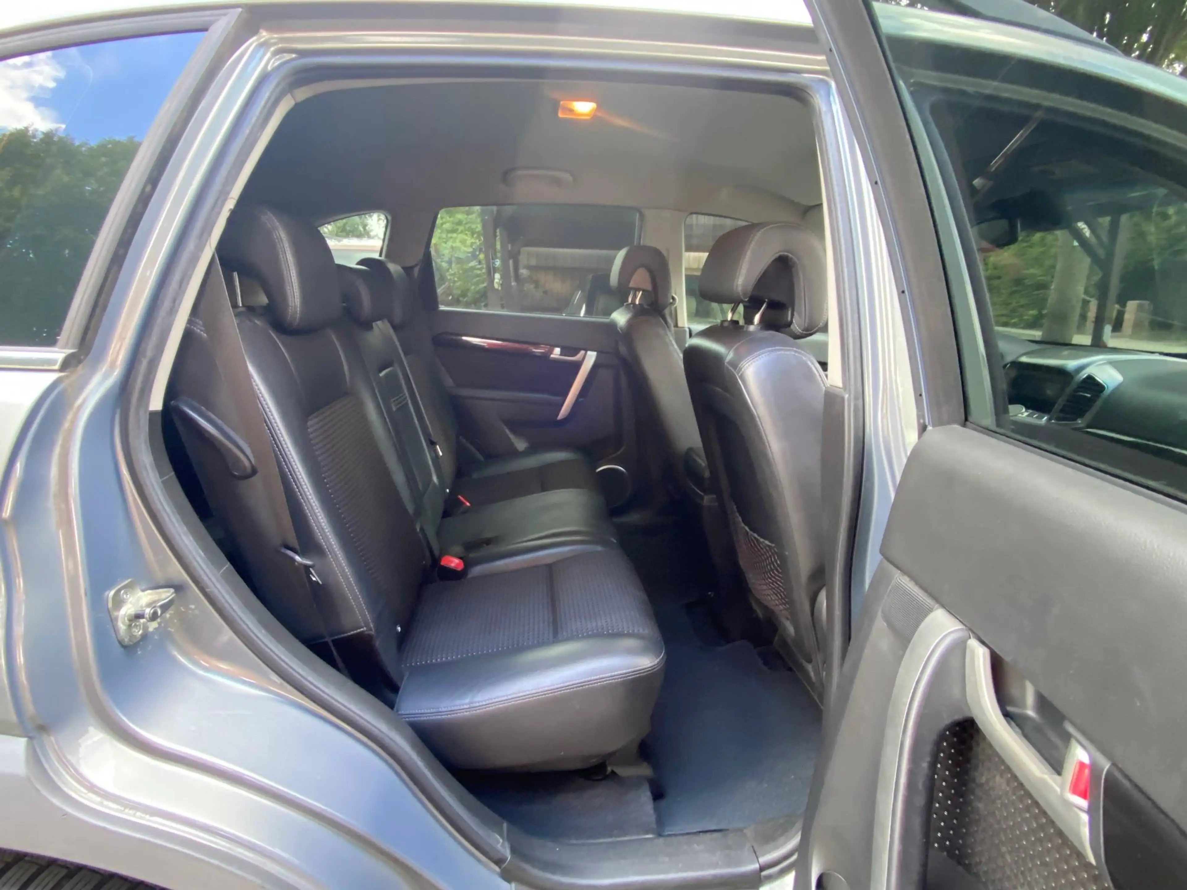 Chevrolet Captiva 2.4 LT 2WD — photo 13