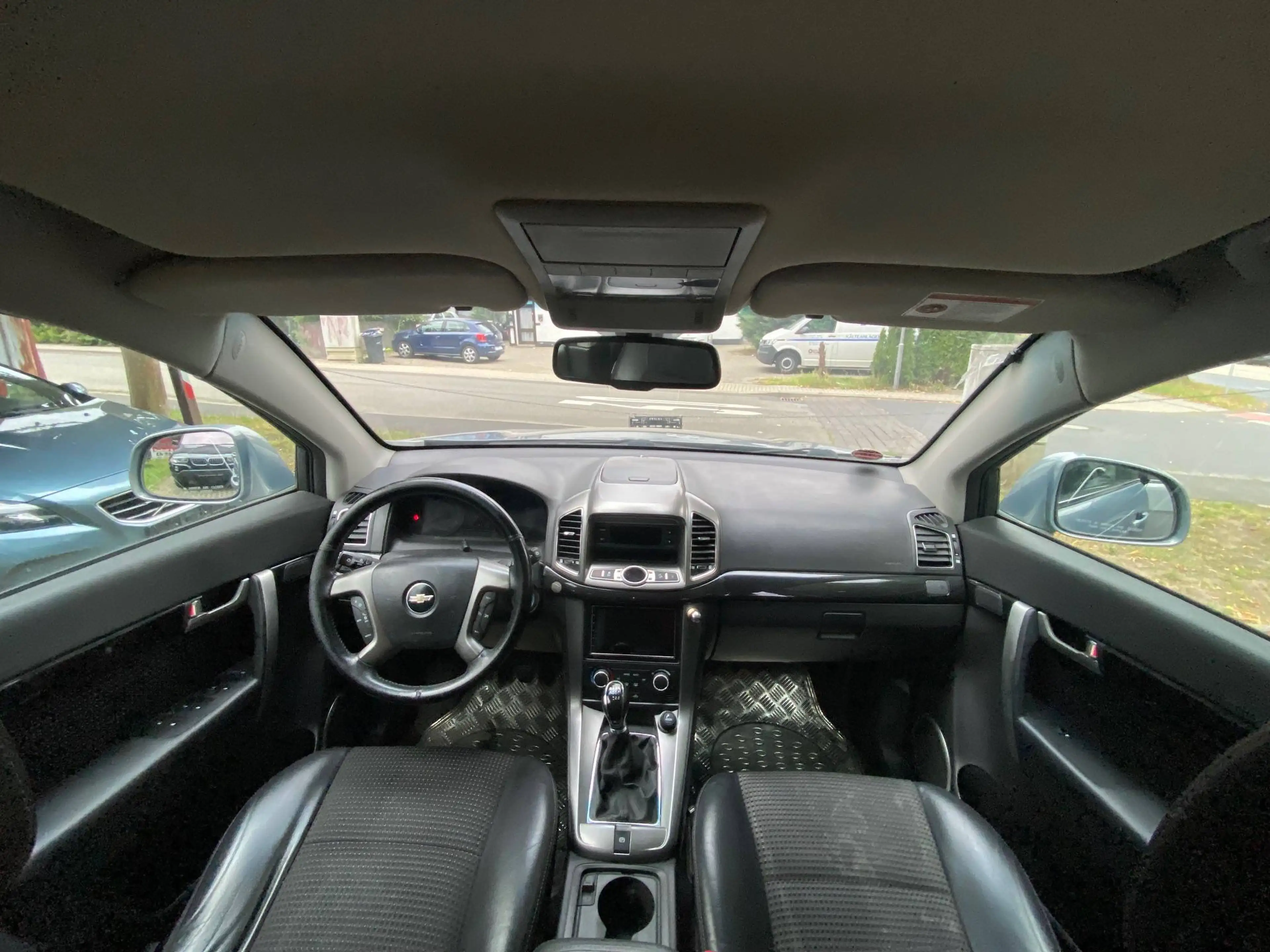 Chevrolet Captiva 2.4 LT 2WD — photo 11