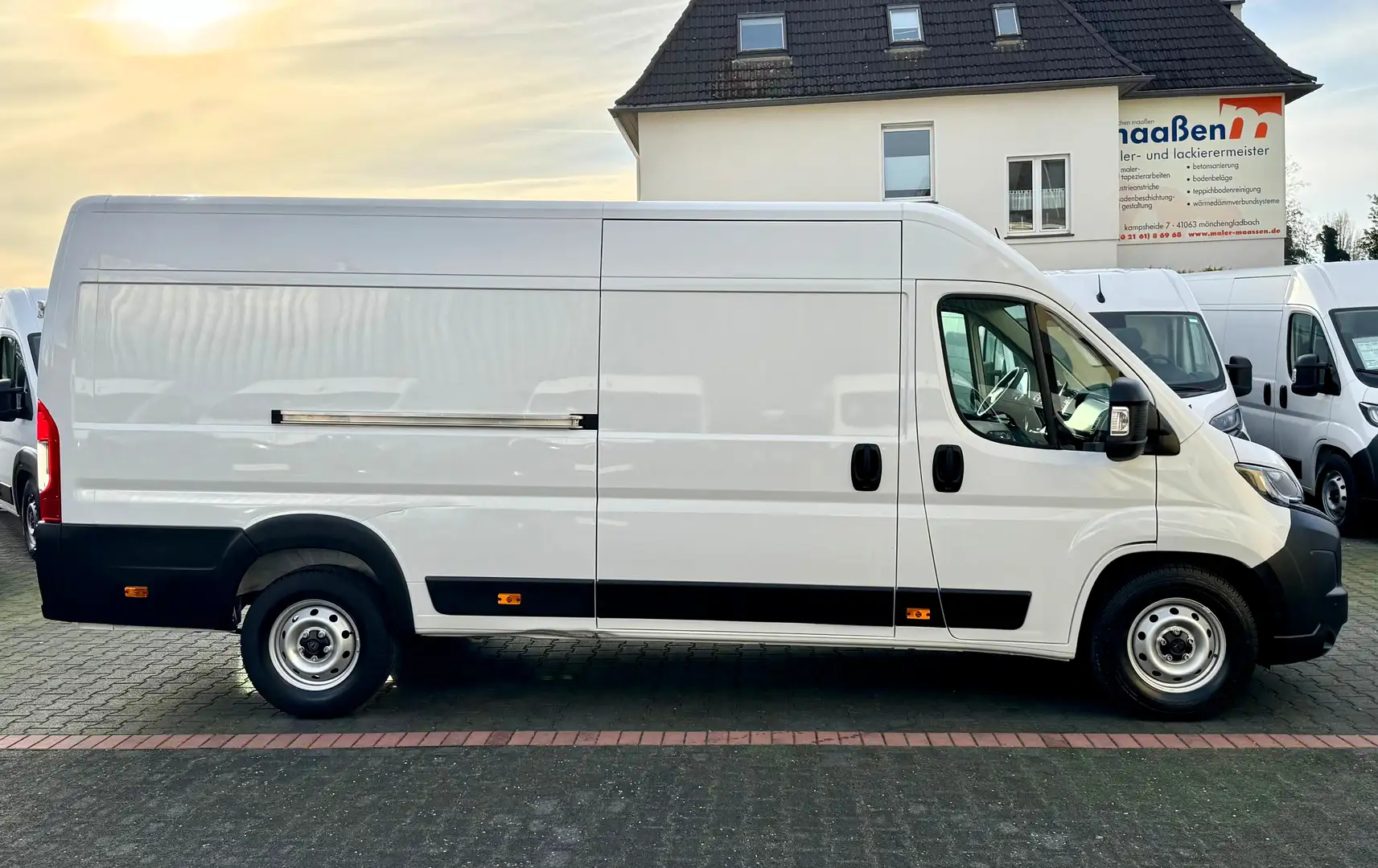 Peugeot Boxer 35 L4H2 180 Automatik*Kamera*ACC*LED*Holz Weiß - 2