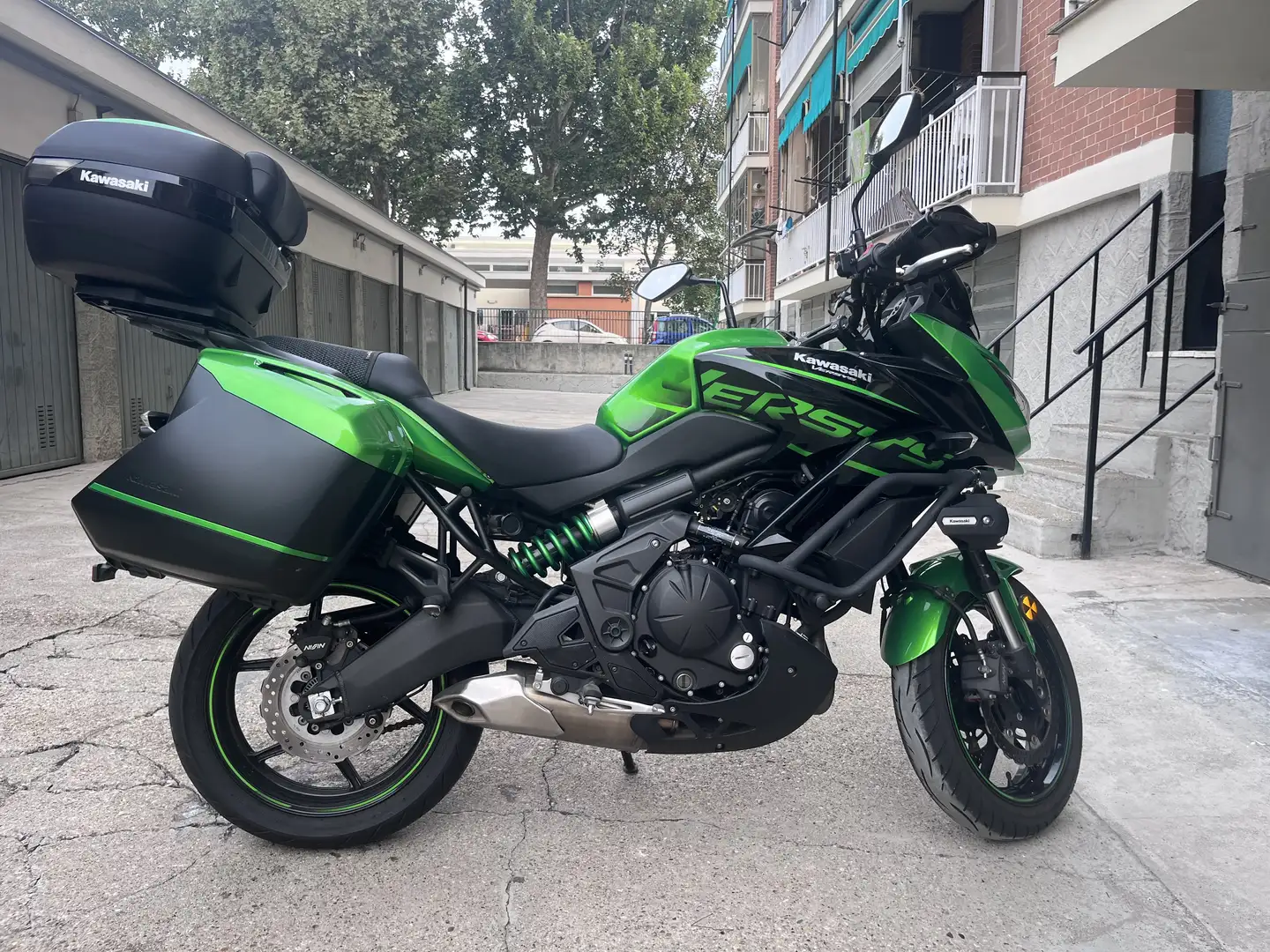 Kawasaki Versys 650 Grand Tourer - 2