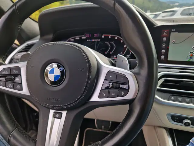 BMW X6 M50 d Ansicht 9