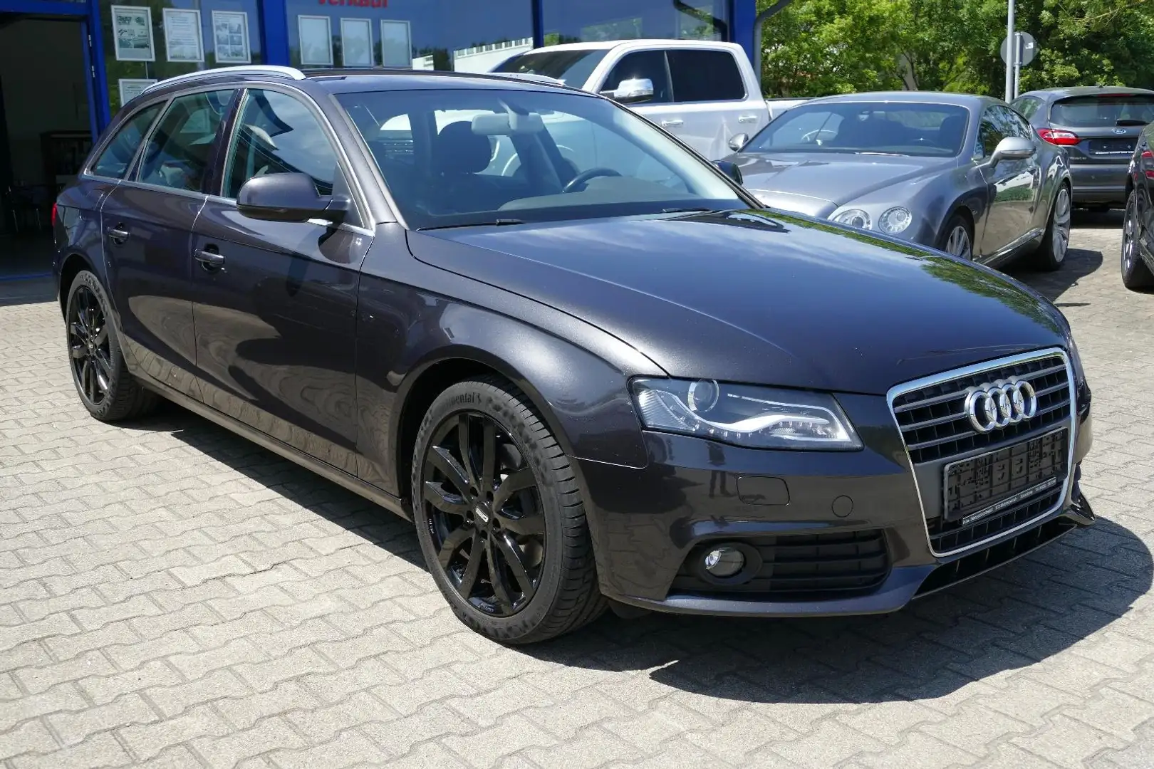 Audi A4 Alpine+Navi+Sitzheitz.+Xenon Grau - 1