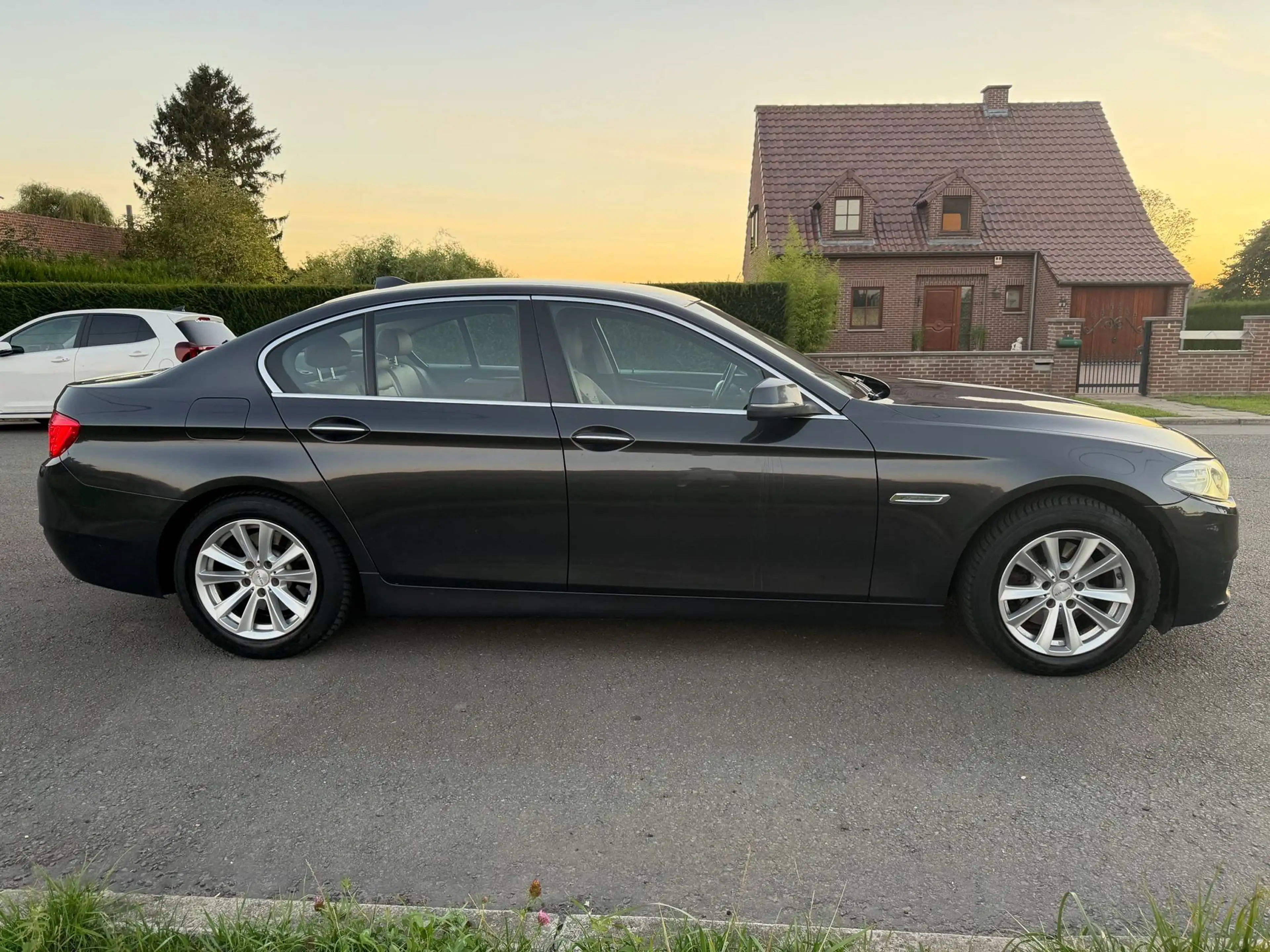 BMW 518 dA Berline Business Euro6/ Bang Olufsen/ Cockpit/ Tête Haute — photo 7