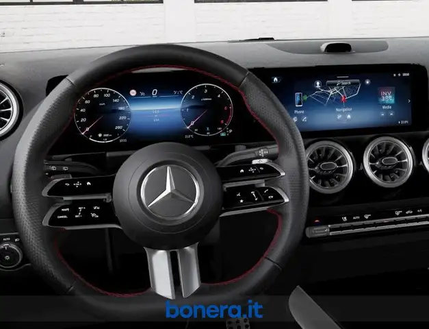 Mercedes-Benz Gla Class view 5