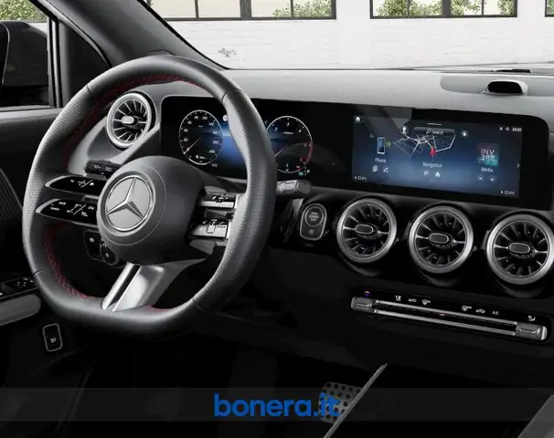 Mercedes-Benz Gla Class view 6