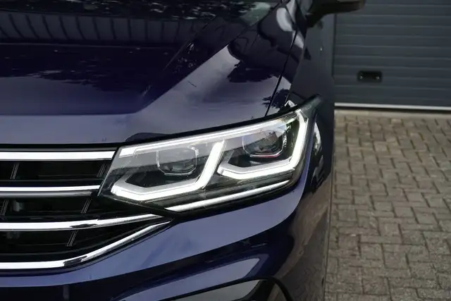 Volkswagen Tiguan Allspace view 10