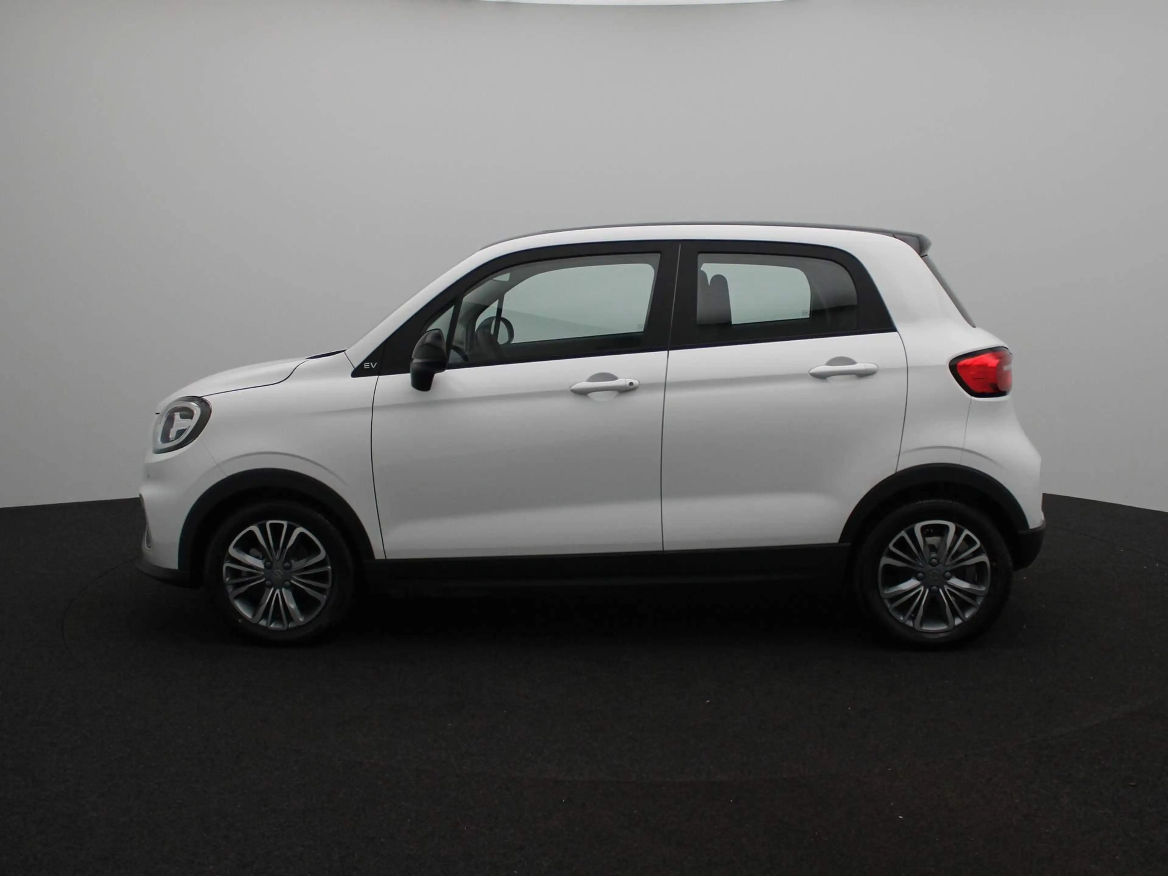 Leapmotor T03 Design 37.3 kWh | VOORRAAD VOORDEEL | TOT 3 JAAR G — photo 4