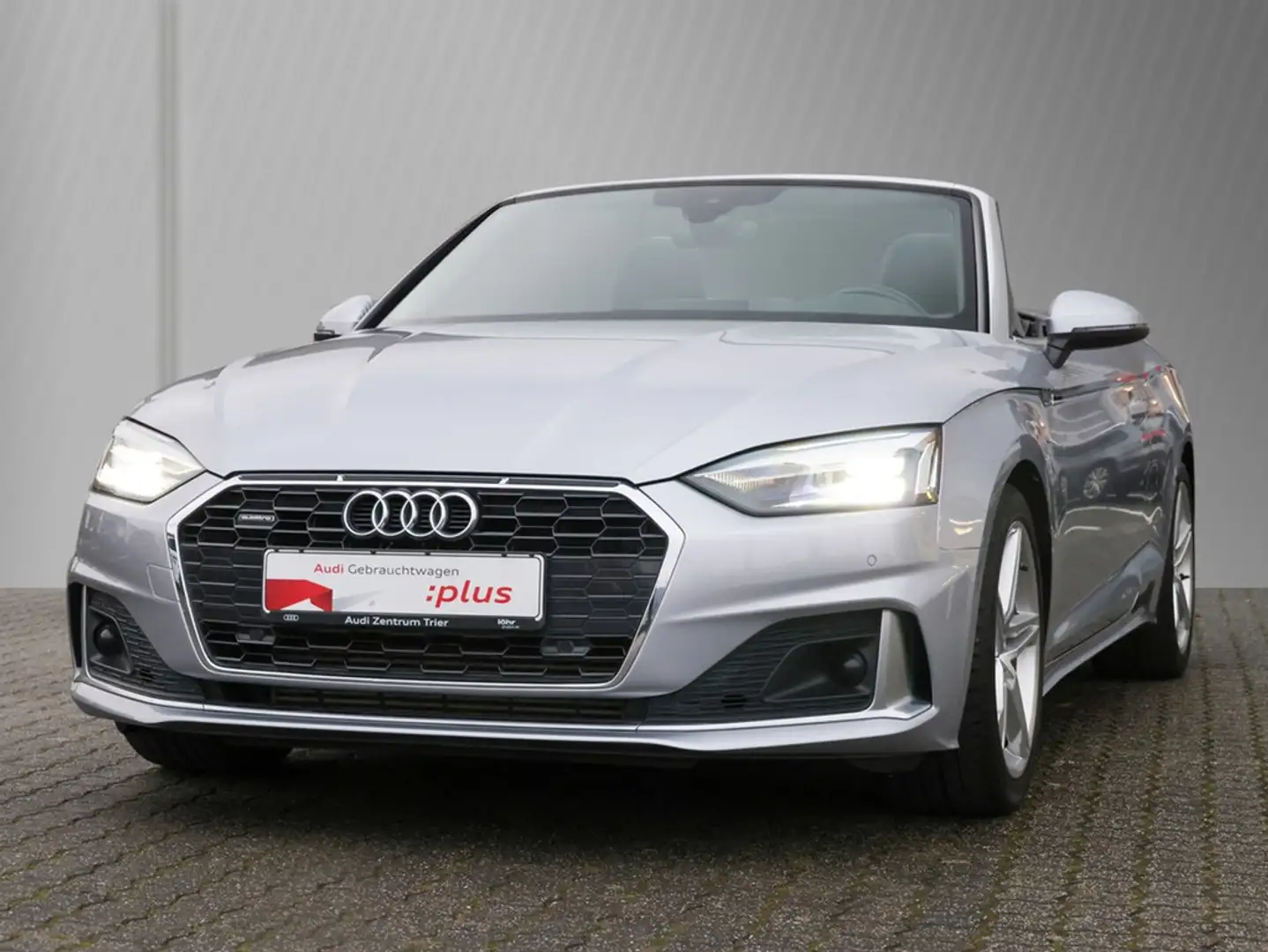Audi A5 Cabriolet 40 TFSI quattro advanced Silber - 2