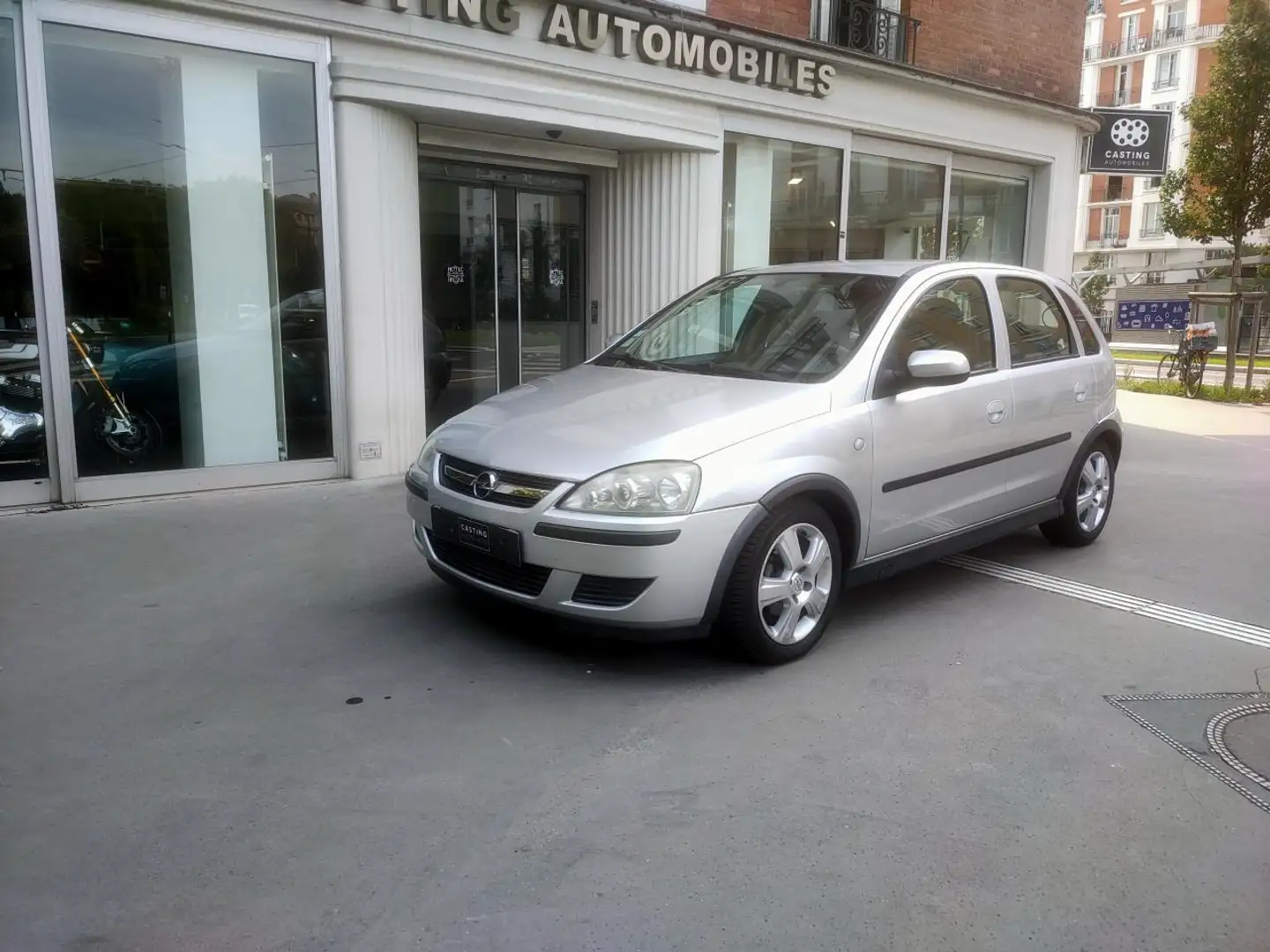 Opel Corsa Corsa 1.2i Twinport C BERLINE Enjoy PHASE 2 Gris - 1