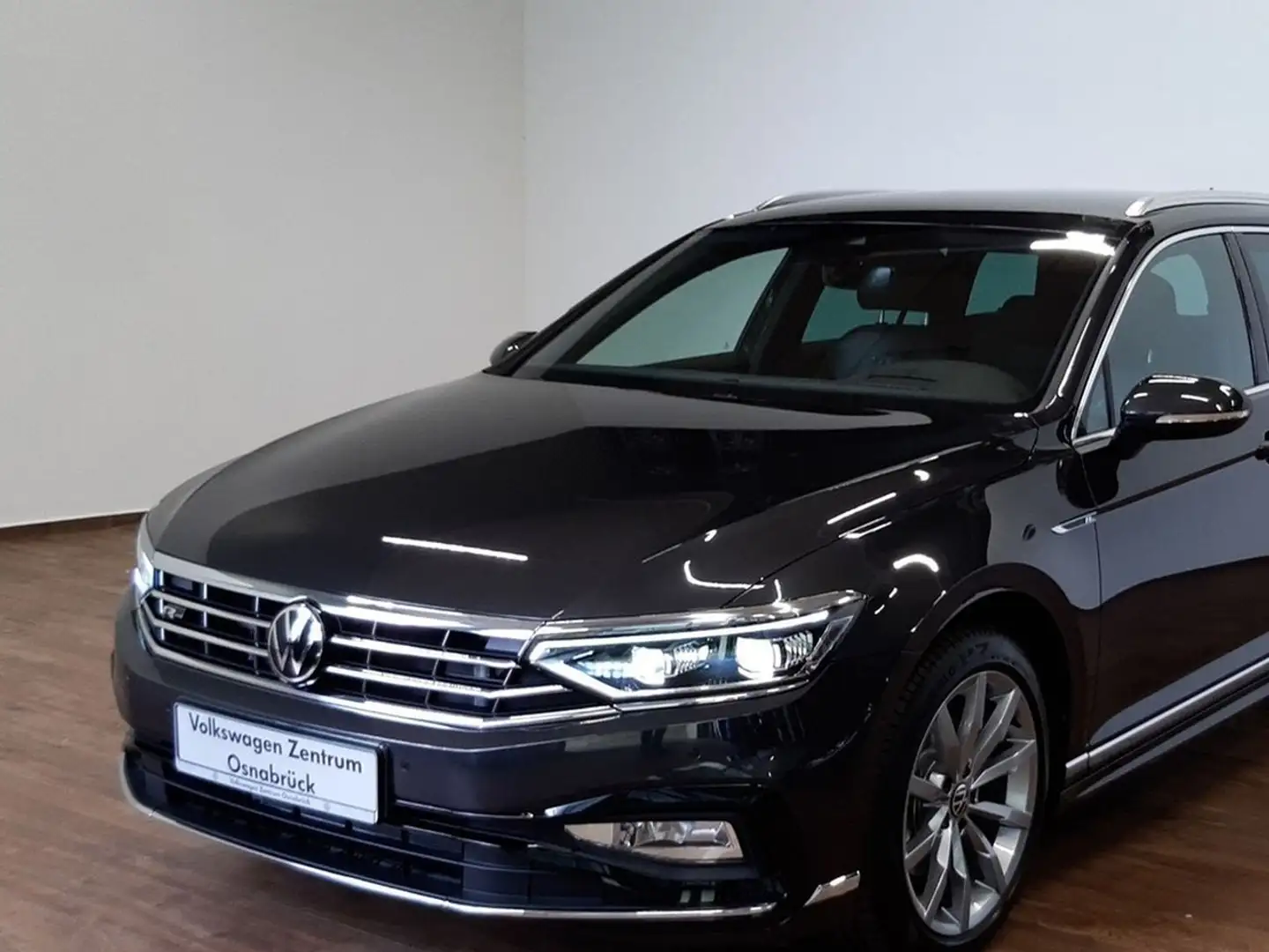 Volkswagen Passat Variant 2.0 TDI DSG R-Line Elegance Gris - 2