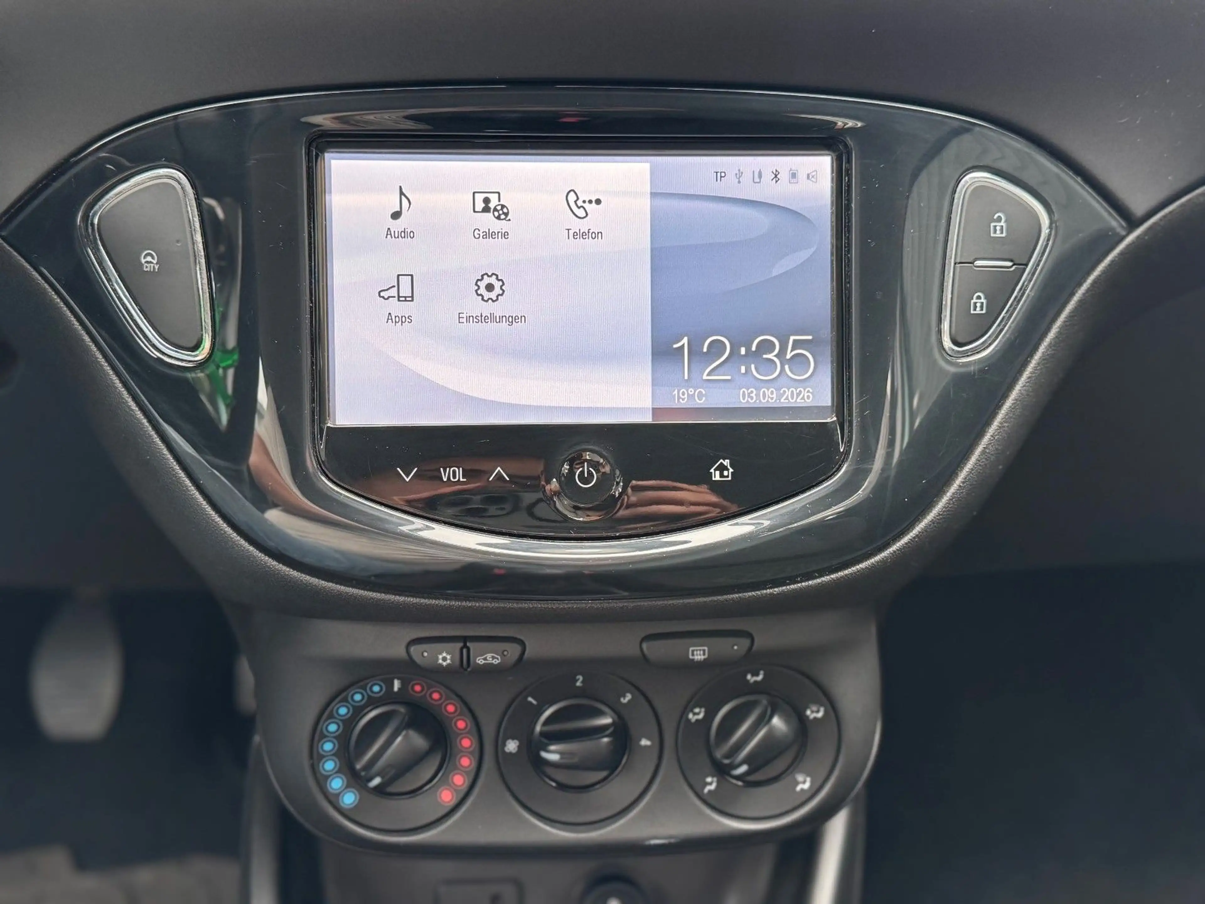 Opel Corsa E Edition Navi/Klima/HU neu — photo 12