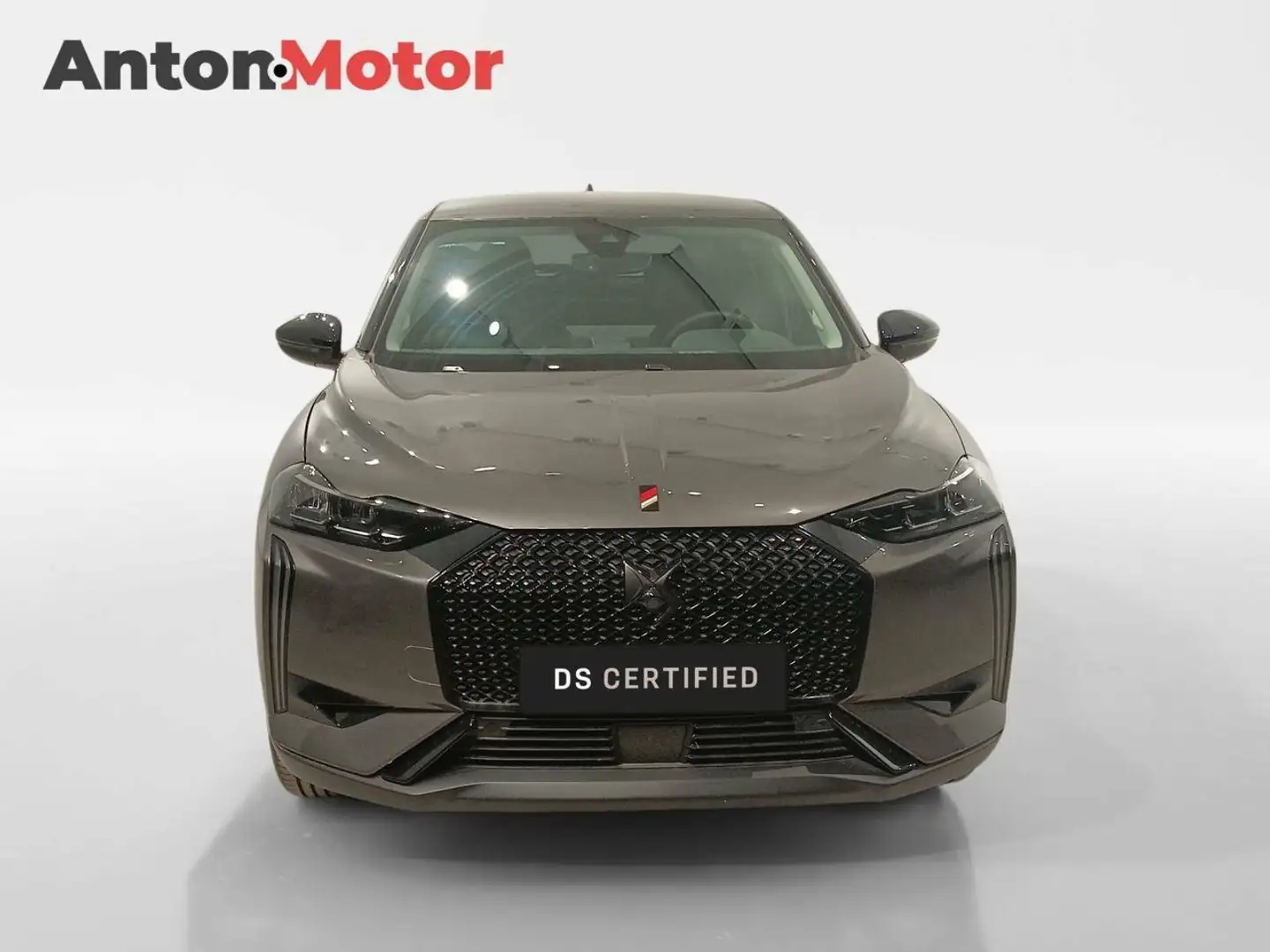 DS Automobiles DS 3 PureTech 74kW (100CV) Performance Line Šedá - 2