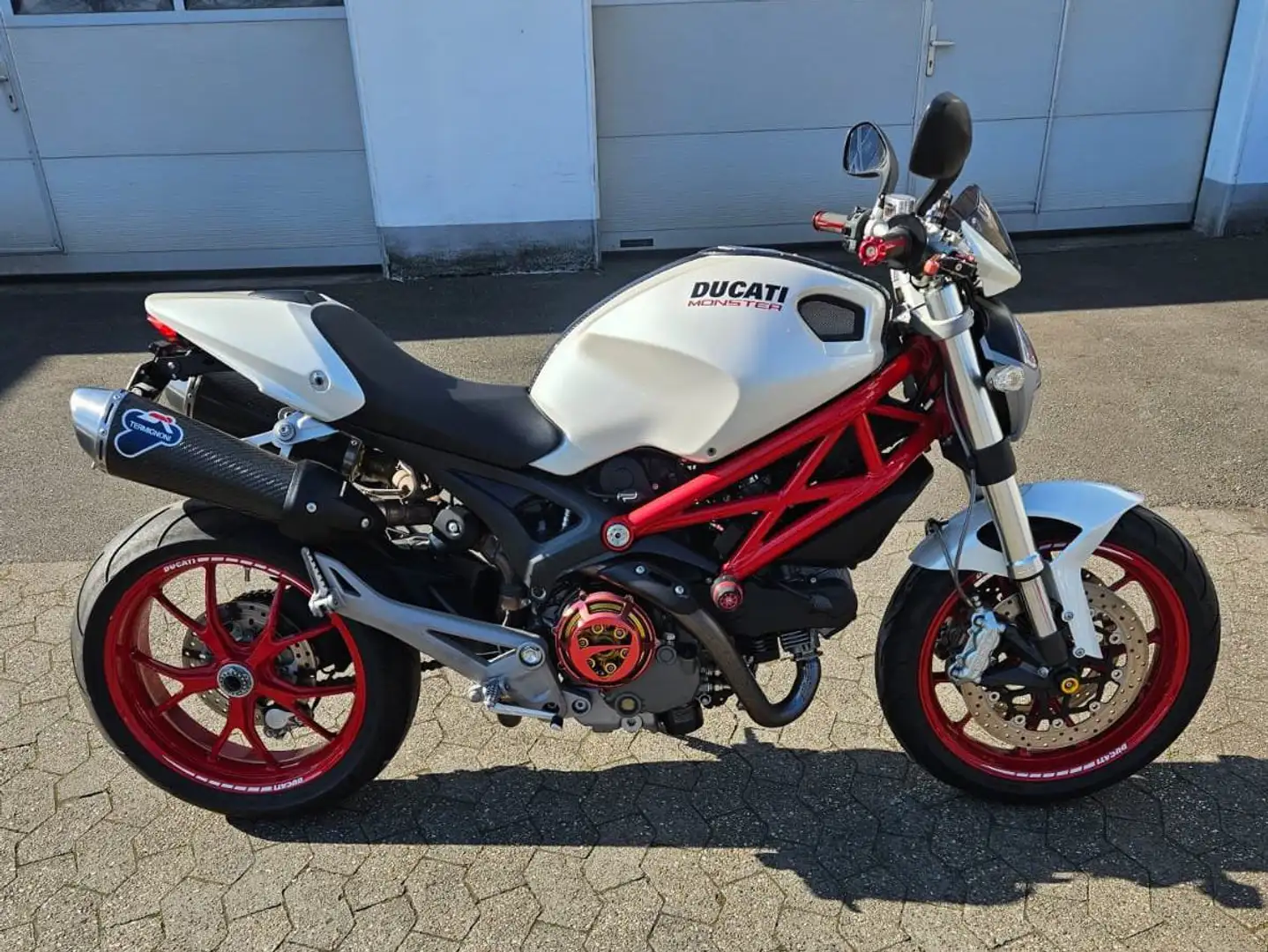 Ducati Monster 1100 Alb - 2