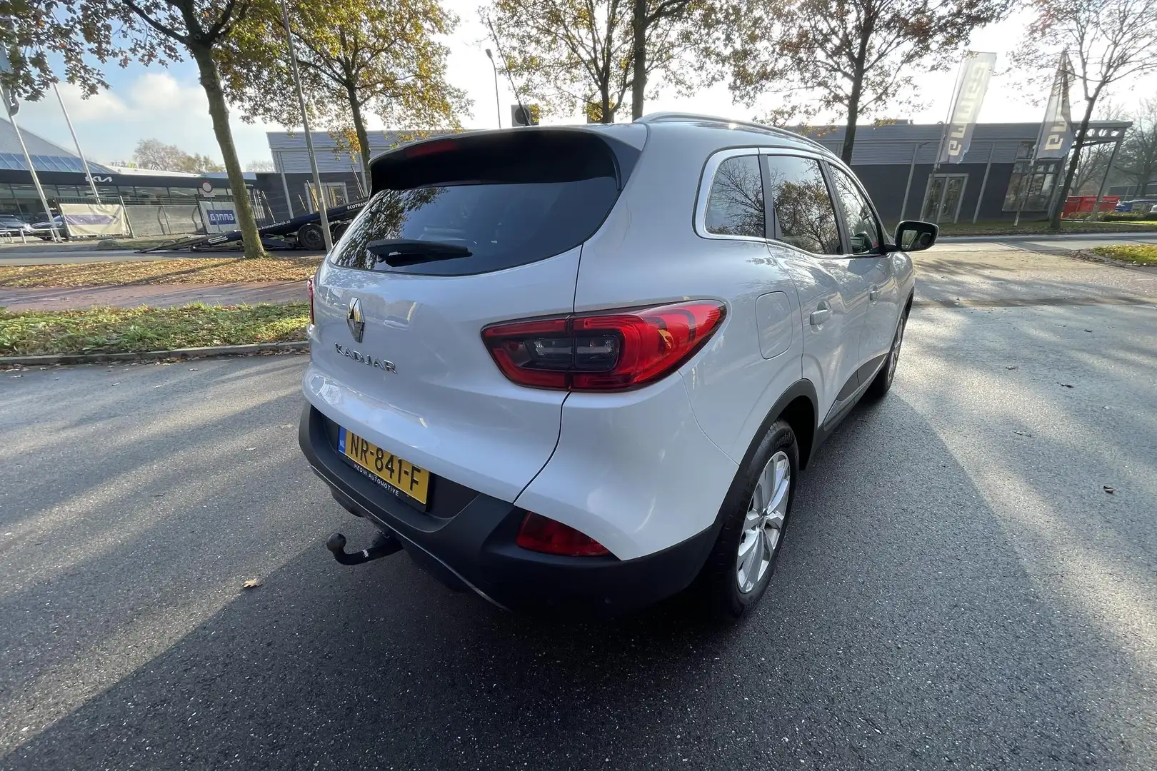 Renault Kadjar 1.2 TCe Intens | NAVIGATIE | CAMERA | CLIMATE CONT Weiß - 2