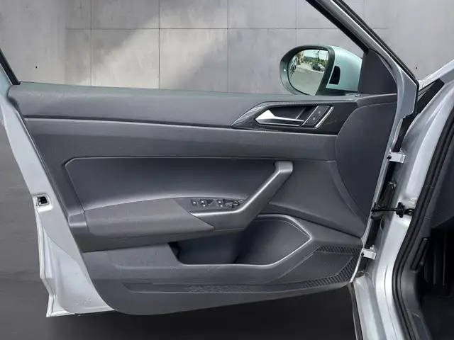Volkswagen Taigo view 14