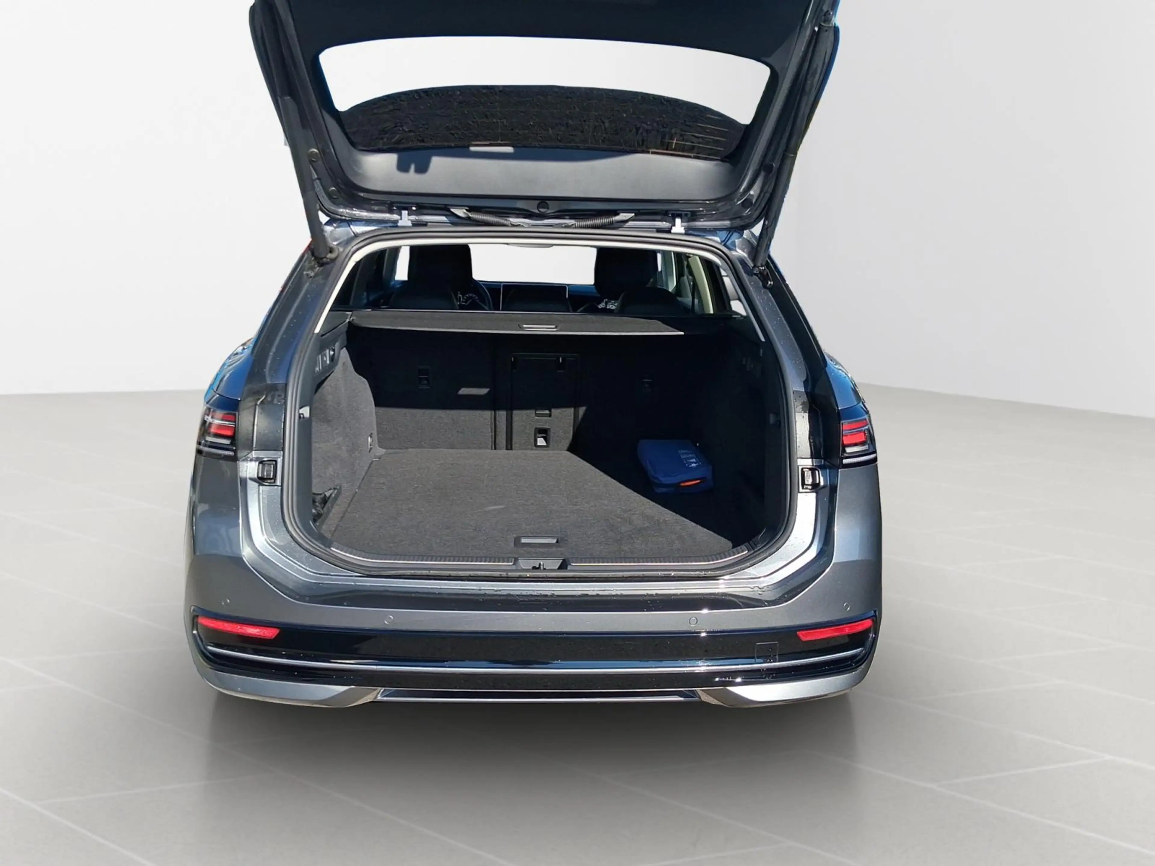 Volkswagen Passat Elegance+DSG+P.Acoustique+AHK — photo 18