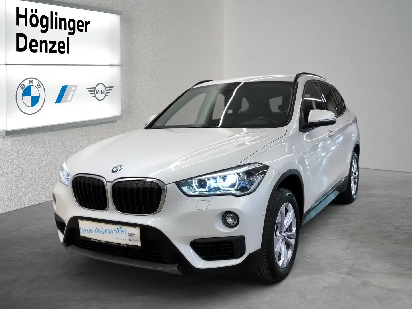 BMW X1 sDrive18d Weiß - 1