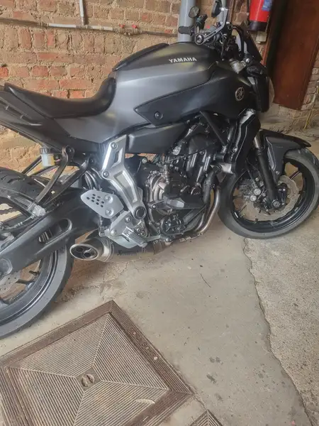 Yamaha MT-07 - foto 3