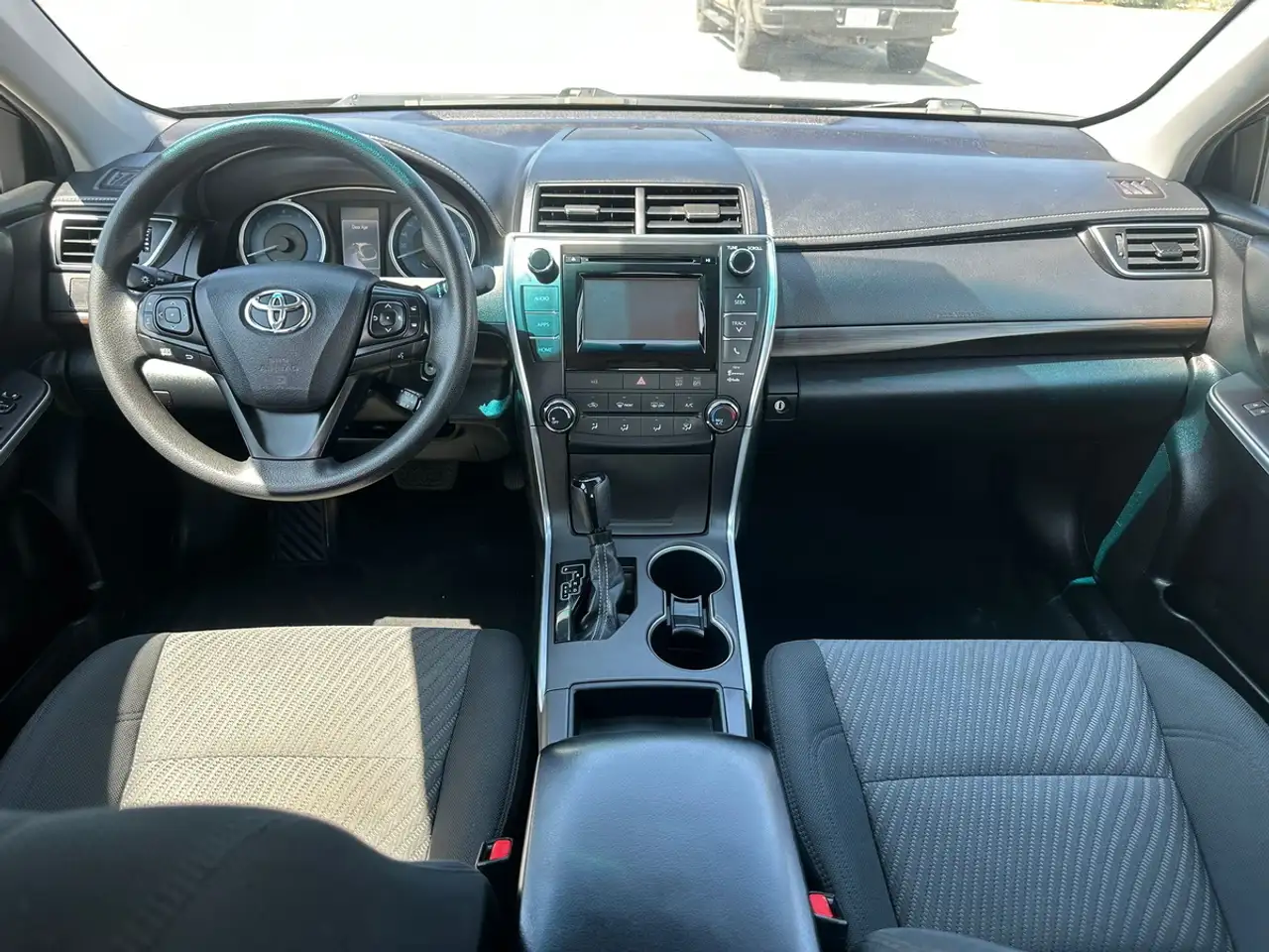 Toyota Camry снимка Toyota Camry