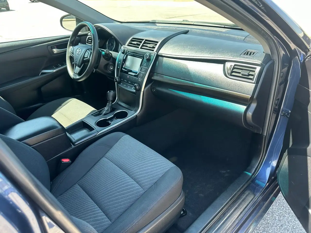 Toyota Camry снимка Toyota Camry