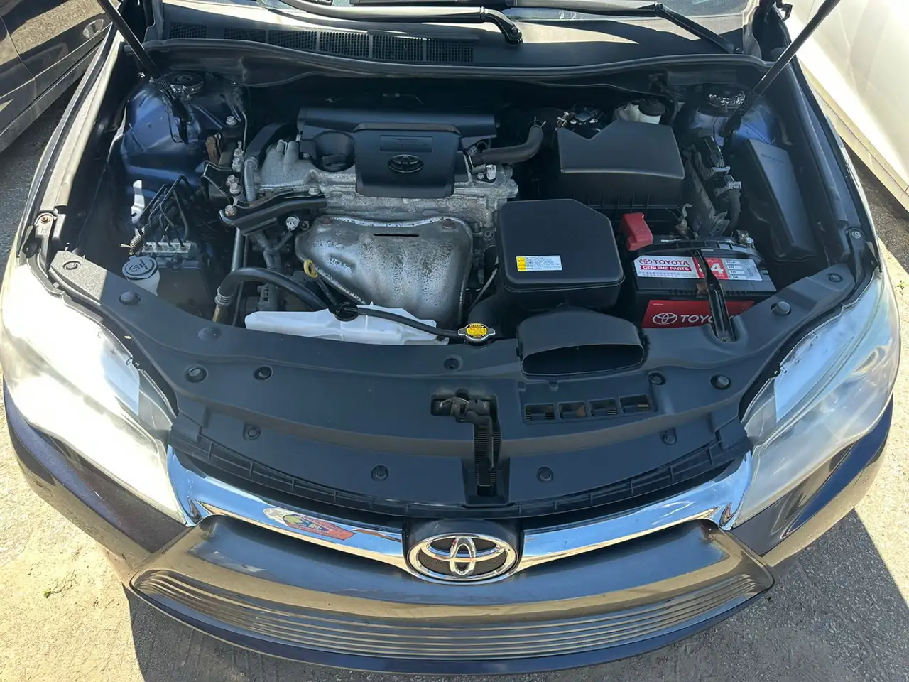 Toyota Camry снимка Toyota Camry