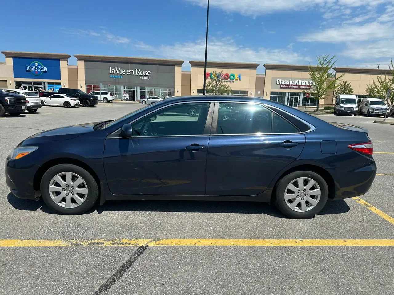 Toyota Camry снимка Toyota Camry