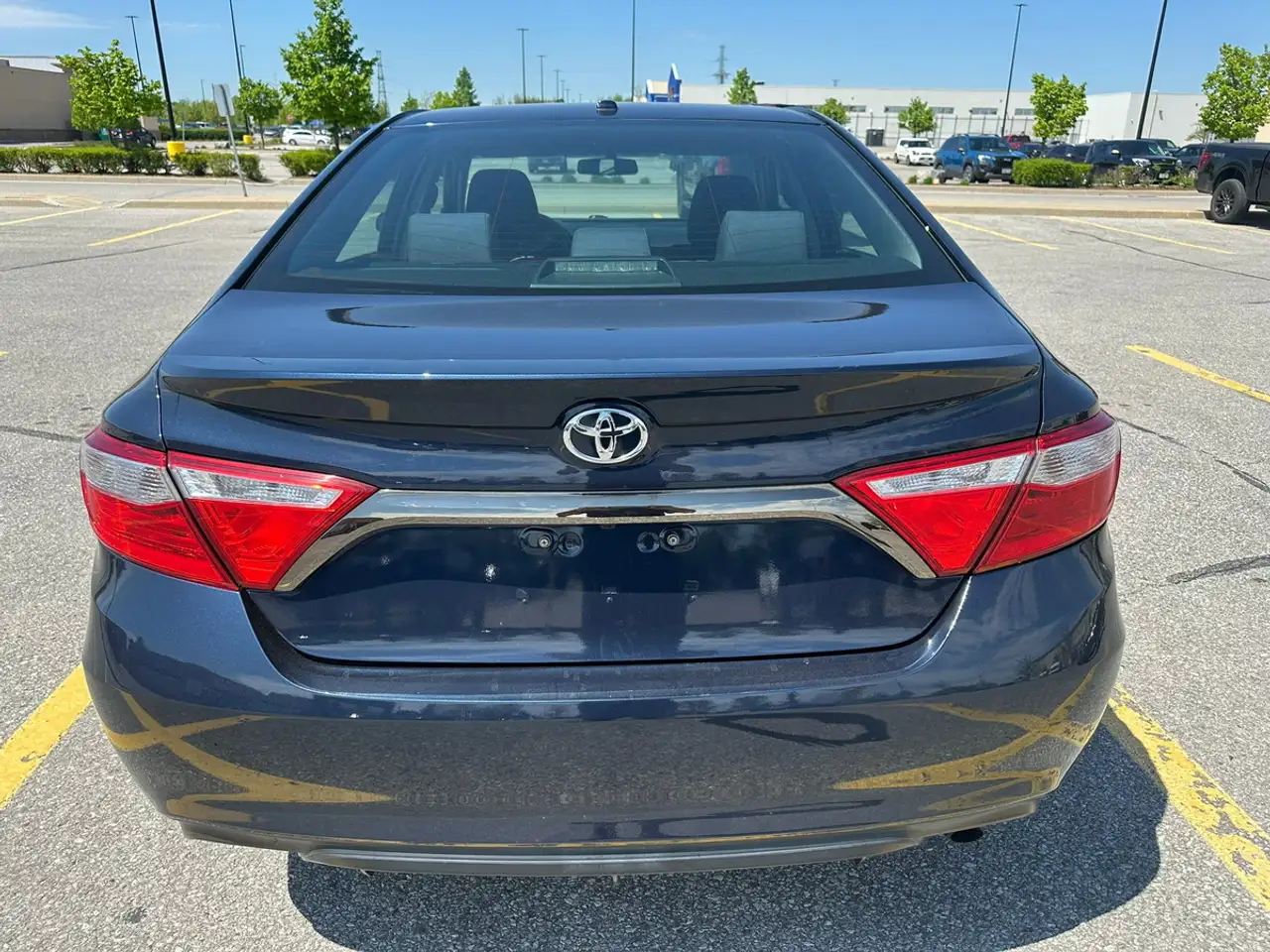 Toyota Camry снимка Toyota Camry