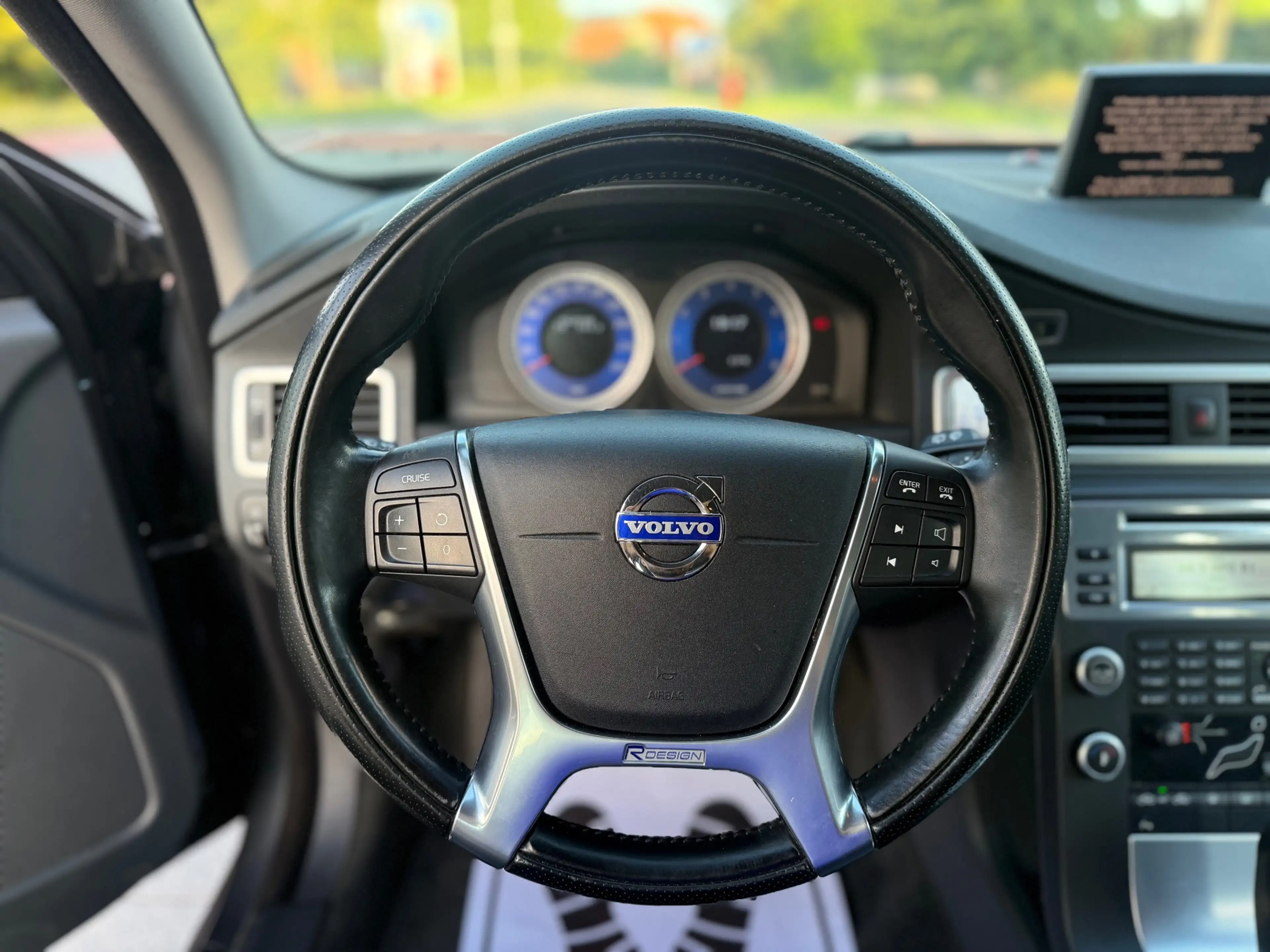 Volvo V70 2.0T R-Edition AUTOMAAT AIRCO CRUISE PDC TREKHAAK — photo 10