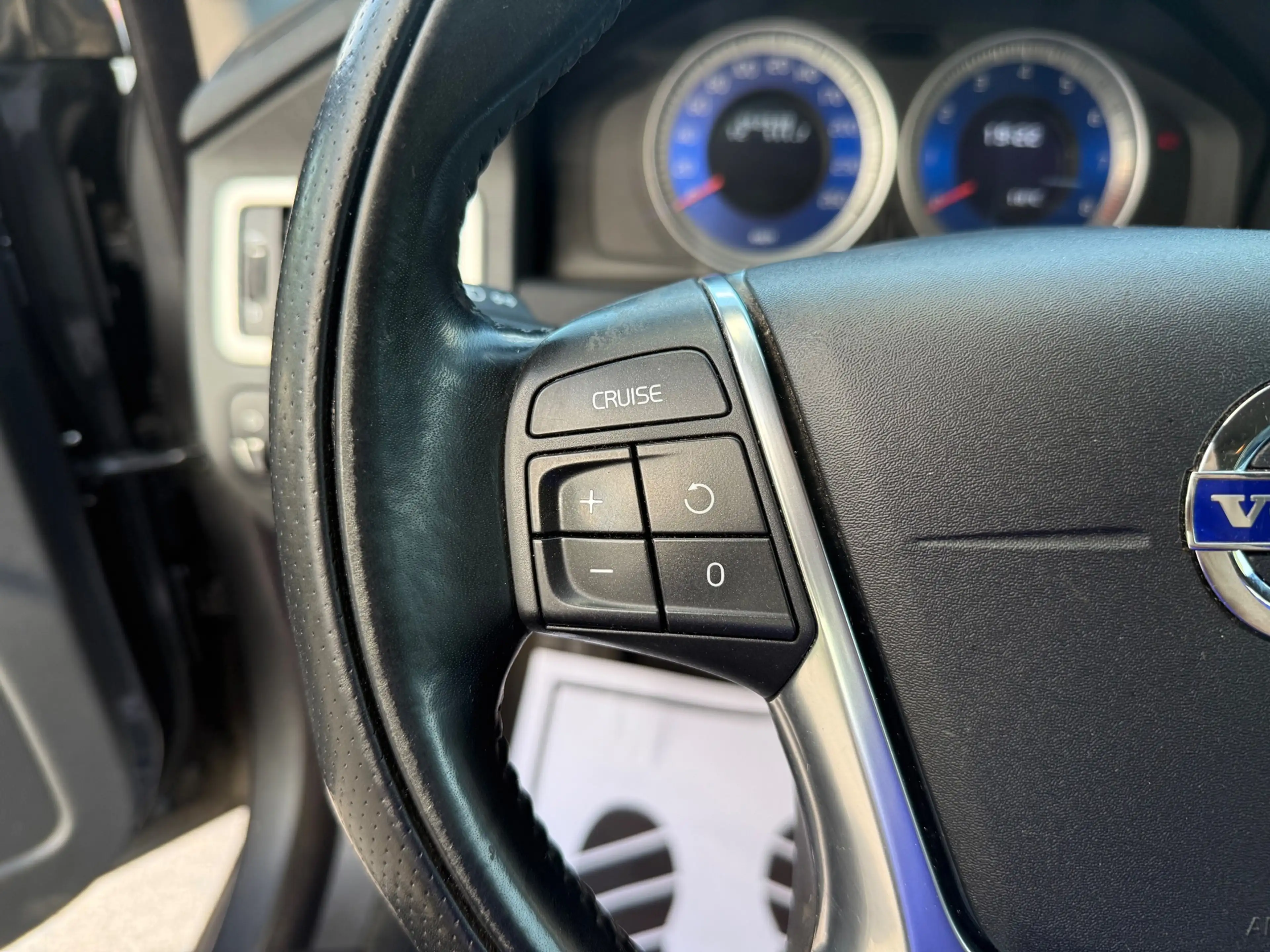 Volvo V70 2.0T R-Edition AUTOMAAT AIRCO CRUISE PDC TREKHAAK — photo 12