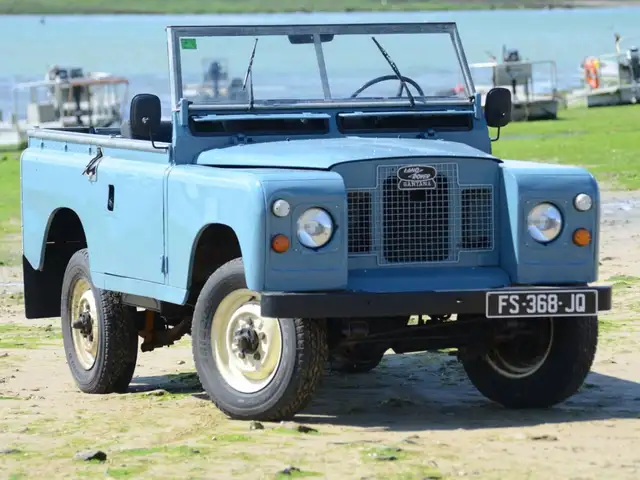 Land Rover 88 serie III