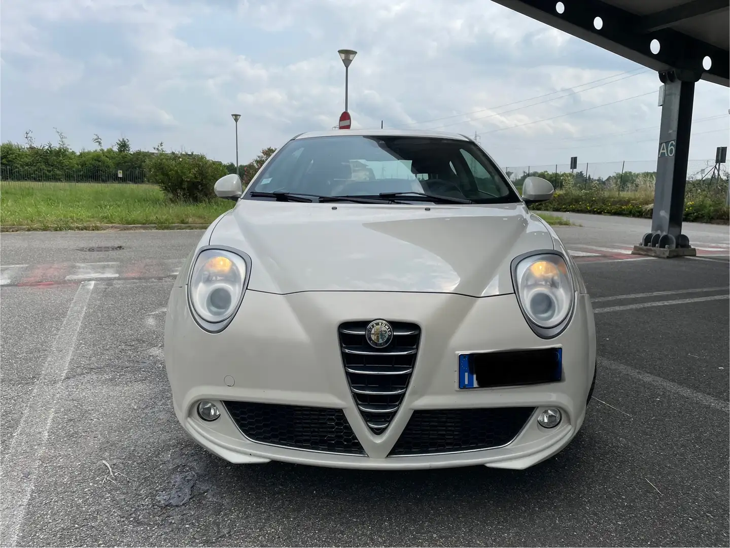 Alfa Romeo MiTo MiTo 2008 1.4 t. Distinctive Gpl 120cv Blanco - 2