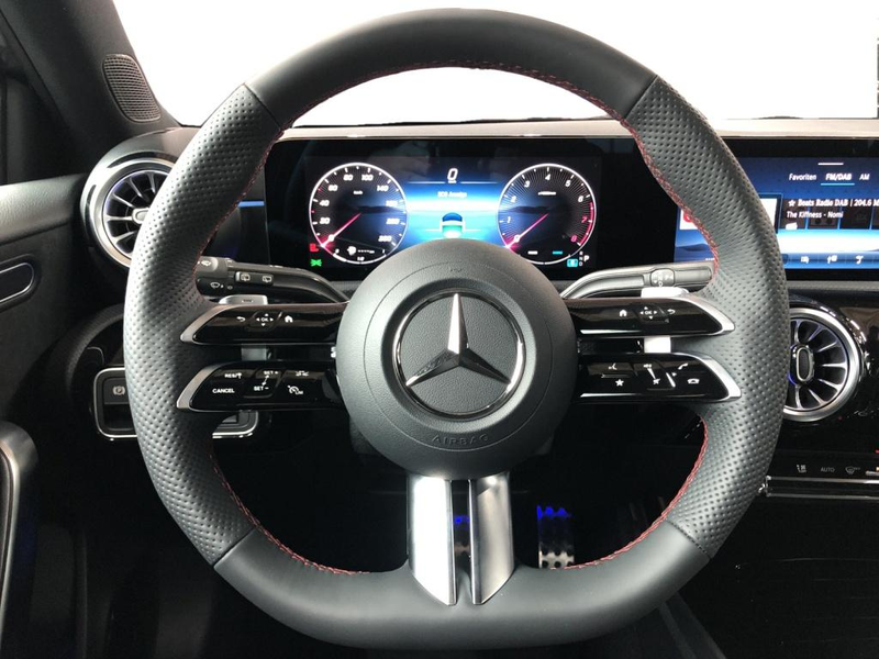 Mercedes-Benz A 180 AMG+MBUX+Night+Wide+Cam+LED+Navi+AUT+Keyl — photo 12