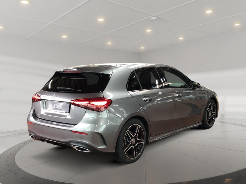 Mercedes-Benz A 180 AMG+MBUX+Night+Wide+Cam+LED+Navi+AUT+Keyl — photo 4
