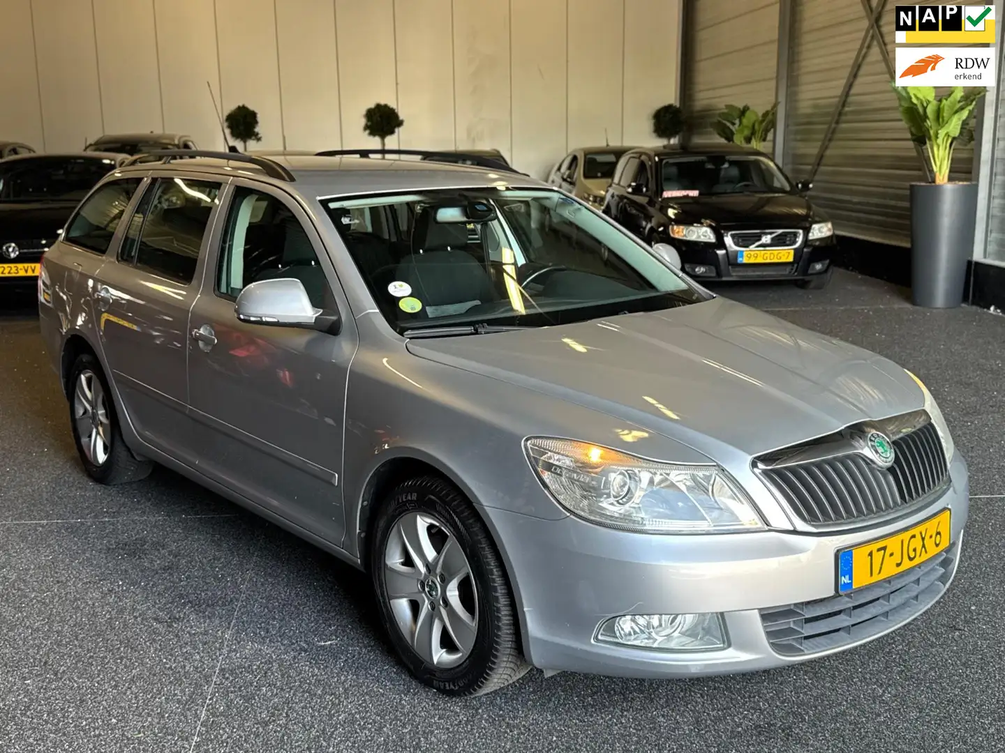 Skoda Octavia Combi 1.8 TSI Ambition Business Line 1e Eig | Crui Grijs - 1