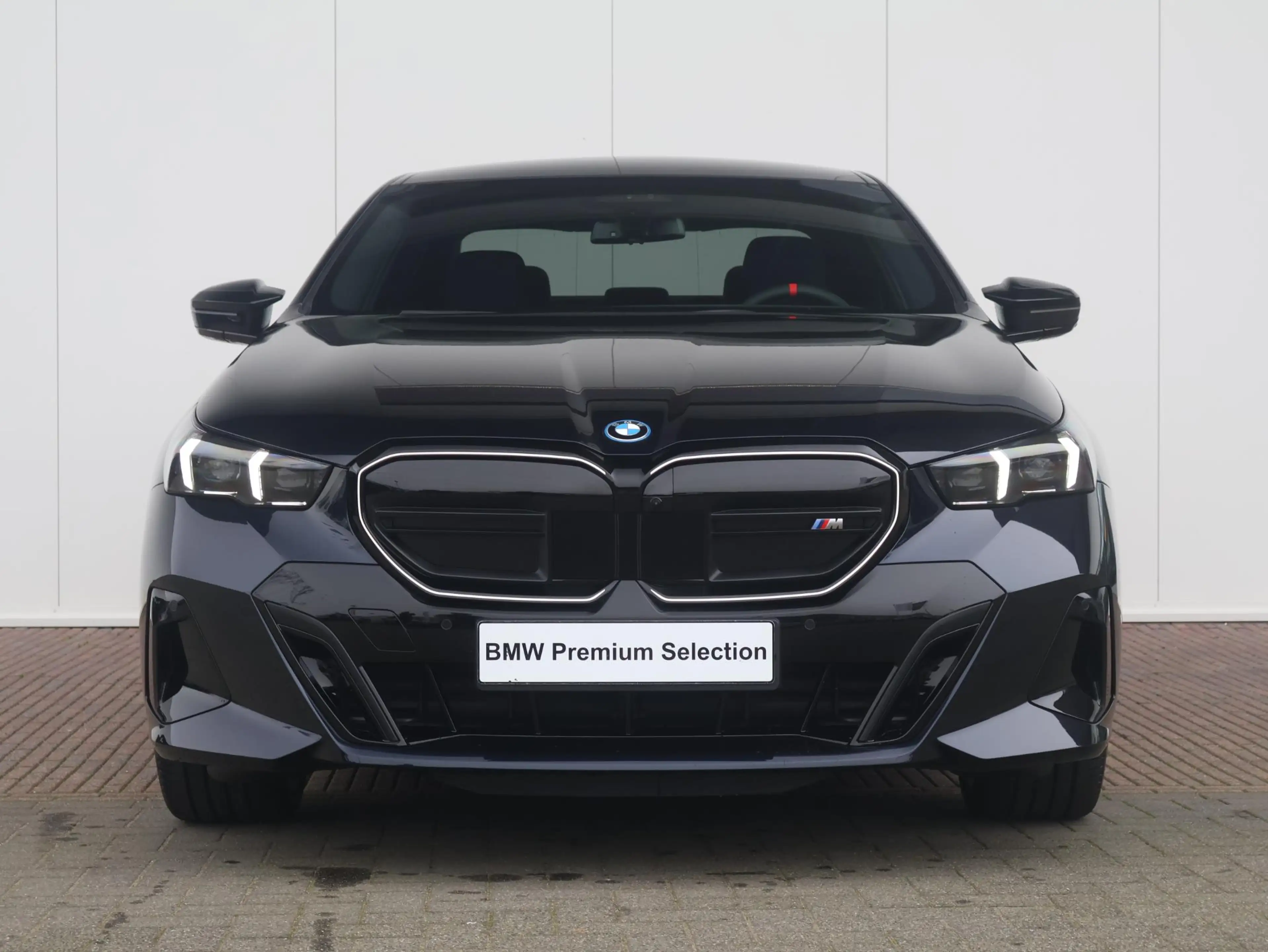 BMW i5 M60 xDrive | Sportpakket Pro | Equipment Pack Pro — photo 2